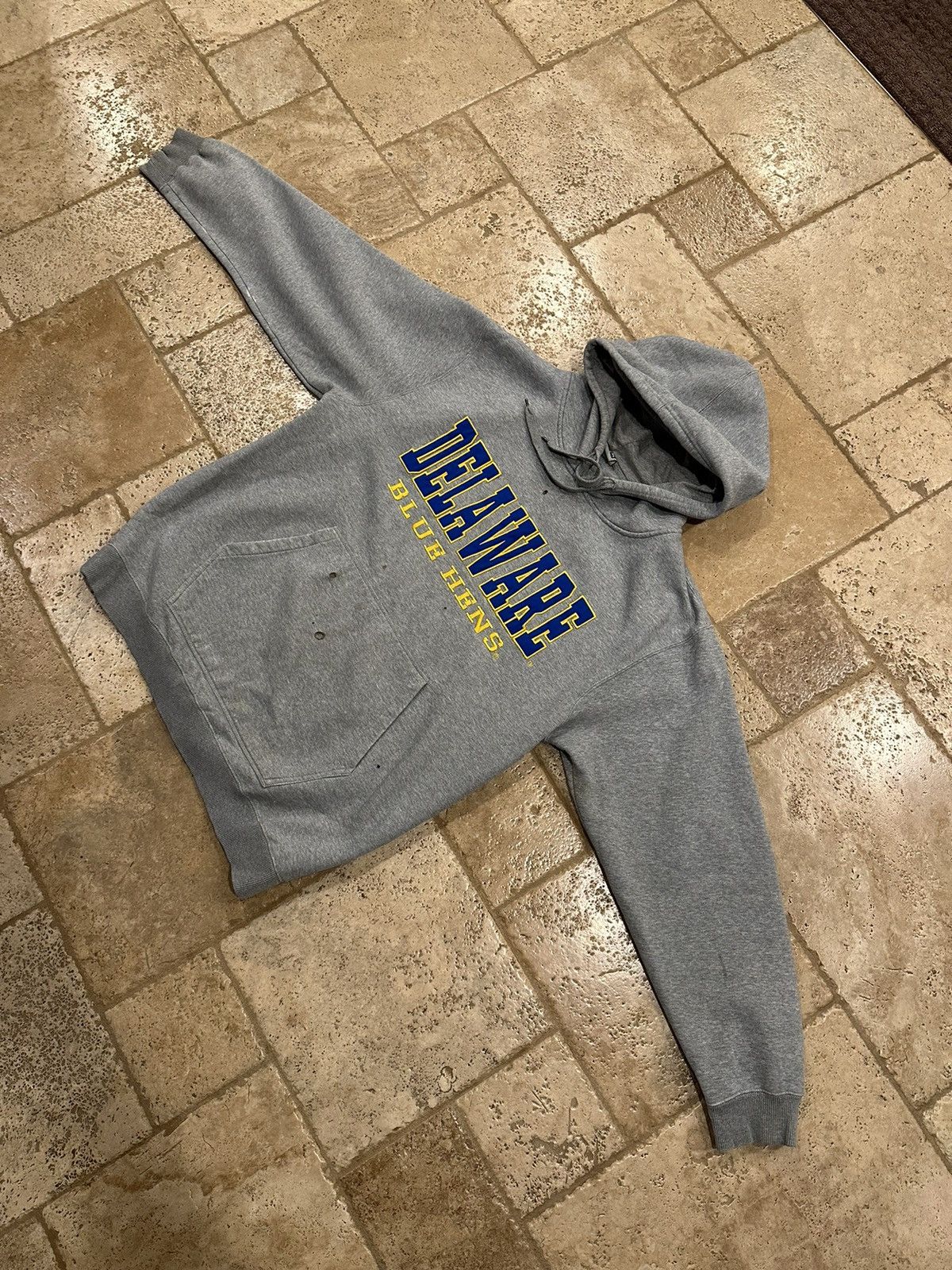 NCAA × Vintage Vintage Delaware Blue Hens Heather Grey College Hoodie Size US XL / EU 56 / 4 - 4 Thumbnail