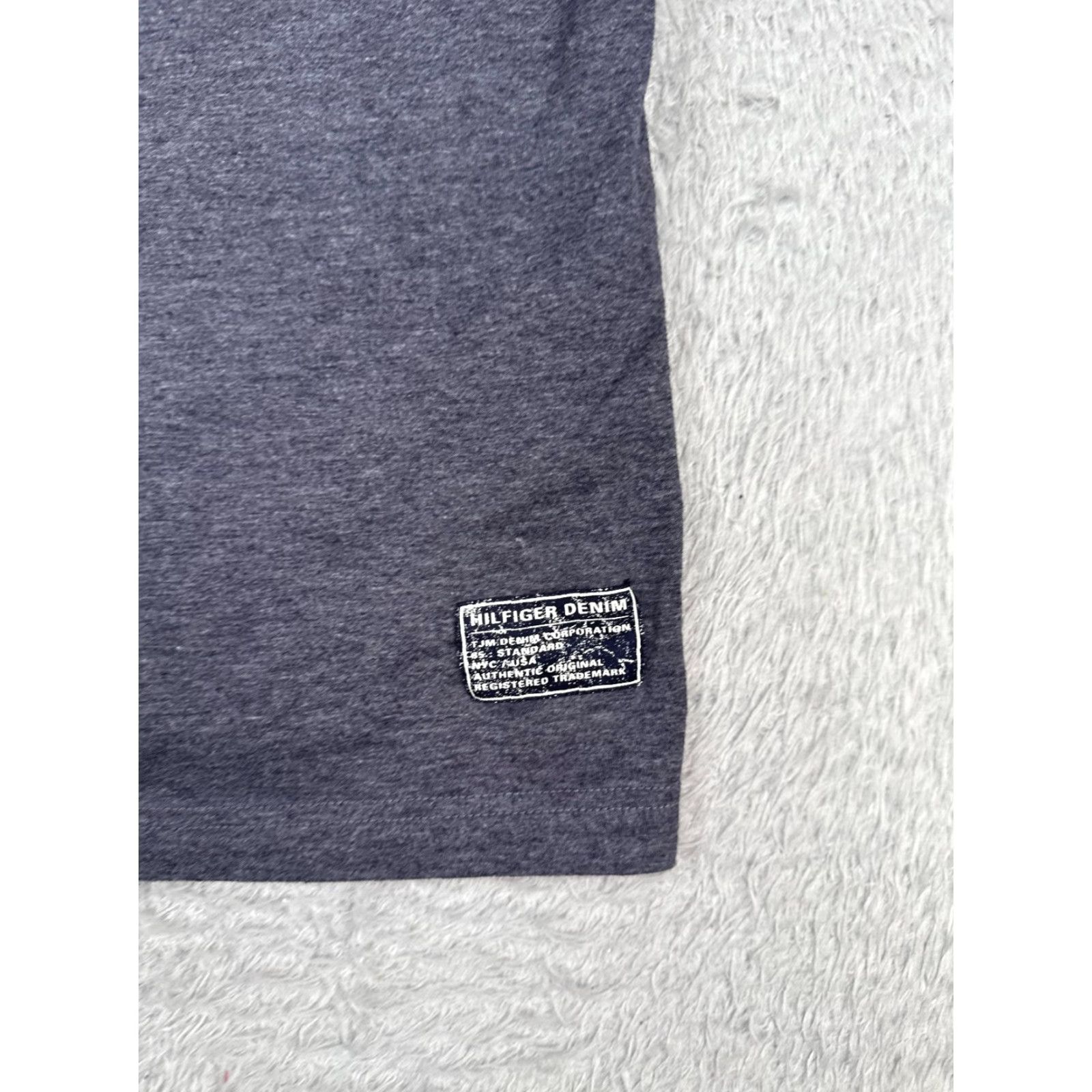 Tommy Hilfiger Tommy Hilfiger Jeans Shirt Adult Large Blue Short Sleeve Crew Neck Cotton Blend Logo Tee 90s American Mens Size US L / EU 52-54 / 3 - 6 Thumbnail