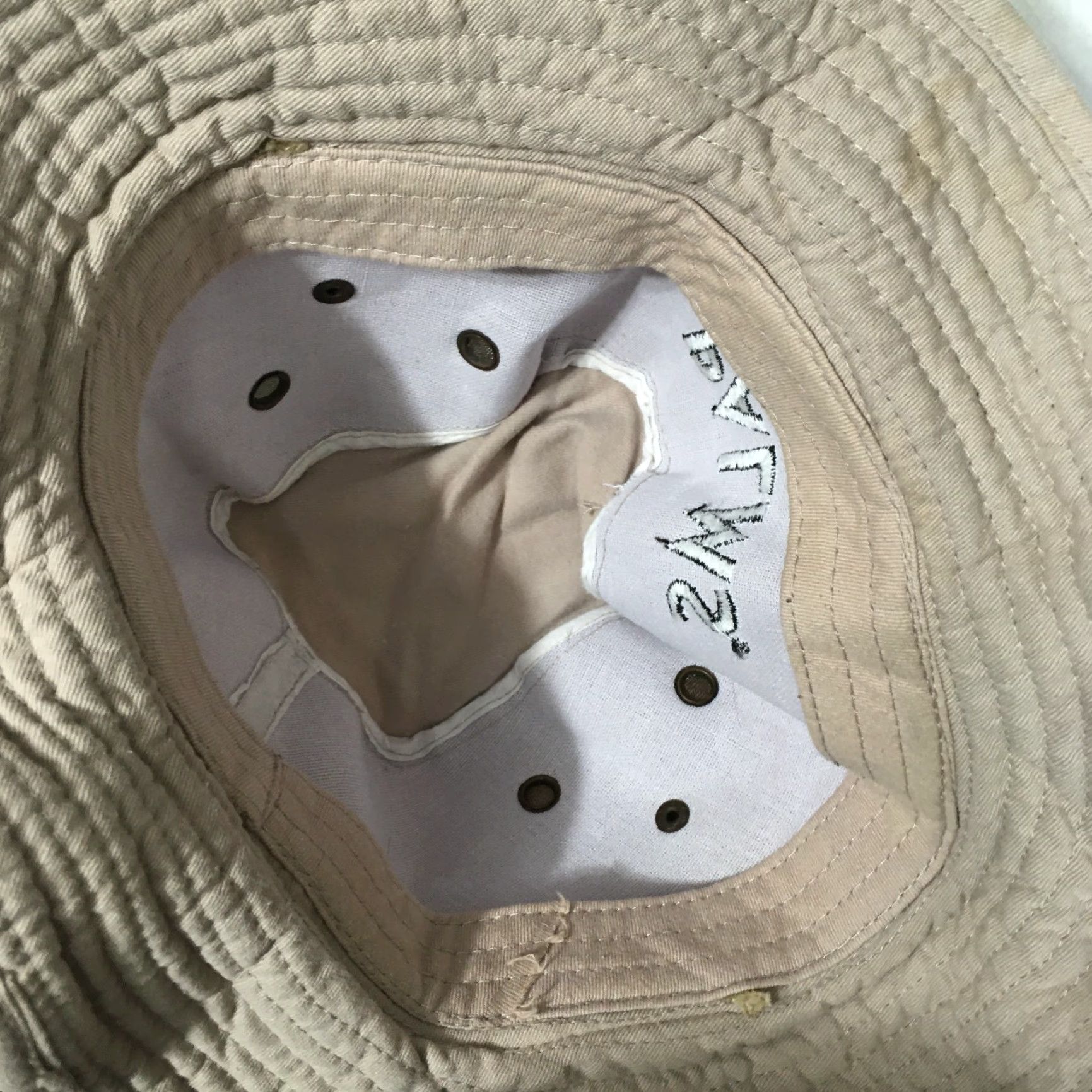 Vintage VINTAGE BEIGE Las Vegas LV PALMS CASINO Bucket Hat One Size Size ONE SIZE - 8 Thumbnail
