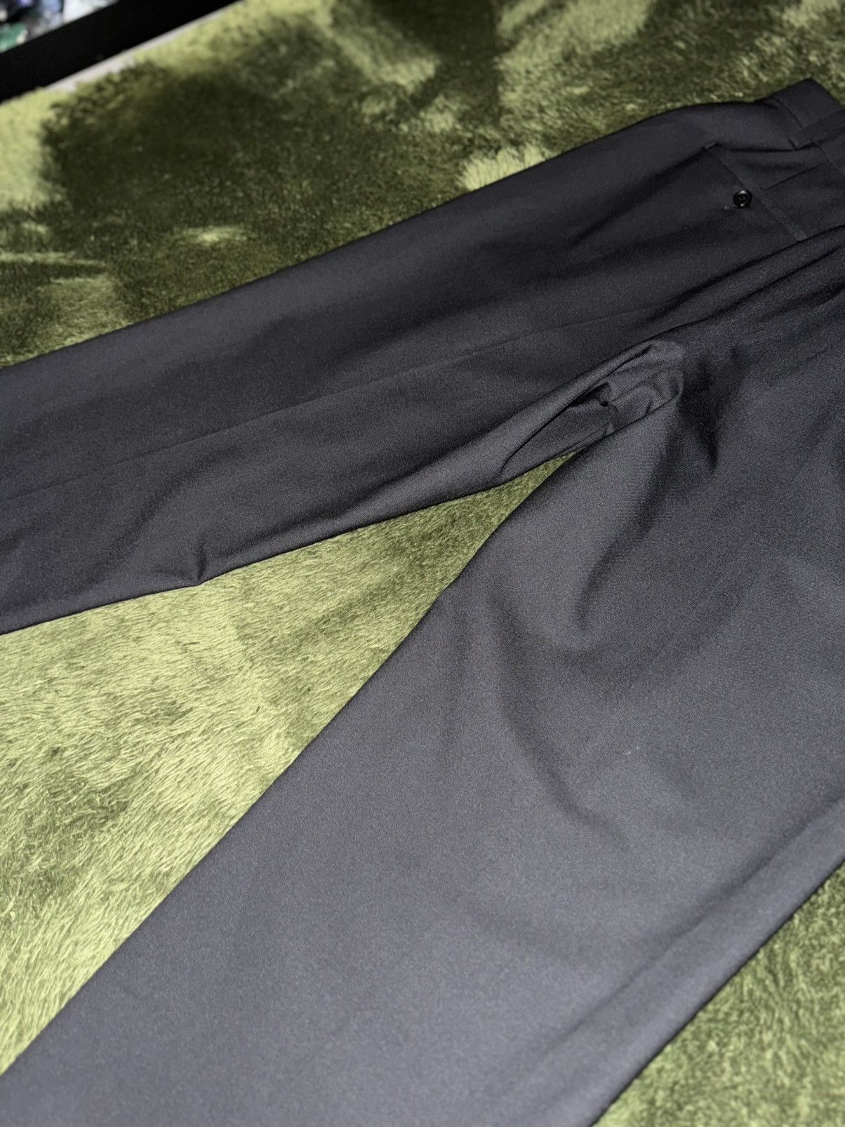Sunflower [54] SUNFLOWER Pintuck Loose-Fit Trousers slacks black Size 54R - 11 Thumbnail