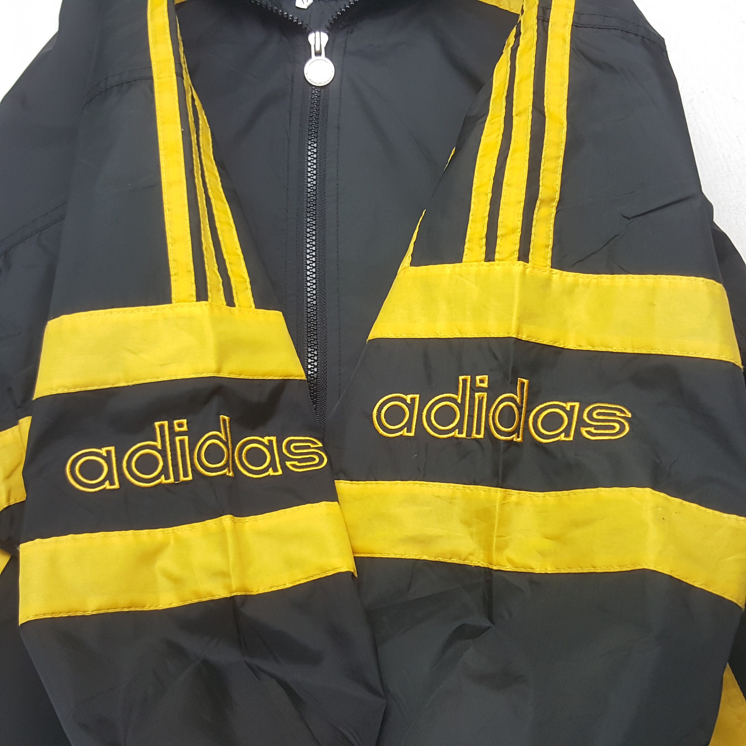 Other Vintage Adidas Windbreaker Jacket Size US M / EU 48-50 / 2 - 10 Thumbnail