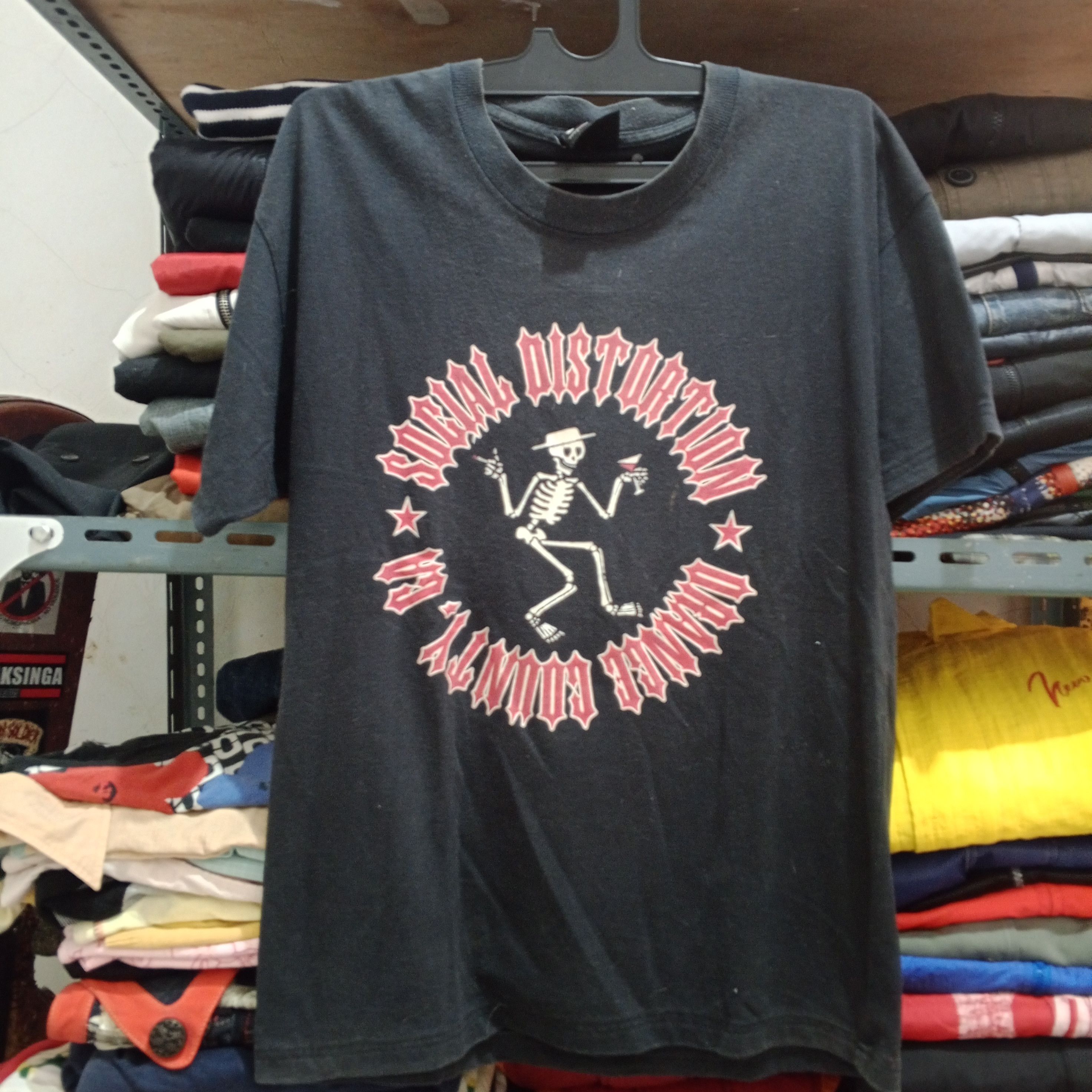 Band Tees Vintage Social Distortion Band Shirt Mike Ness Size US M / EU 48-50 / 2 - 1 Thumbnail