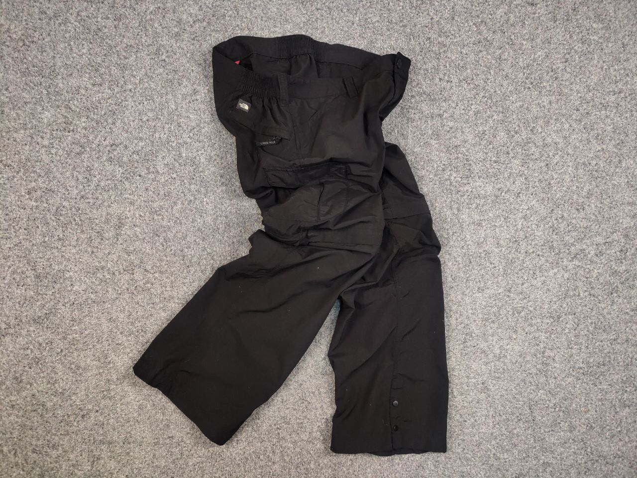 The North Face Vintage 90's The North Face Cargo Black Track Pants x Shorts Size US 32 / EU 48 - 12 Thumbnail