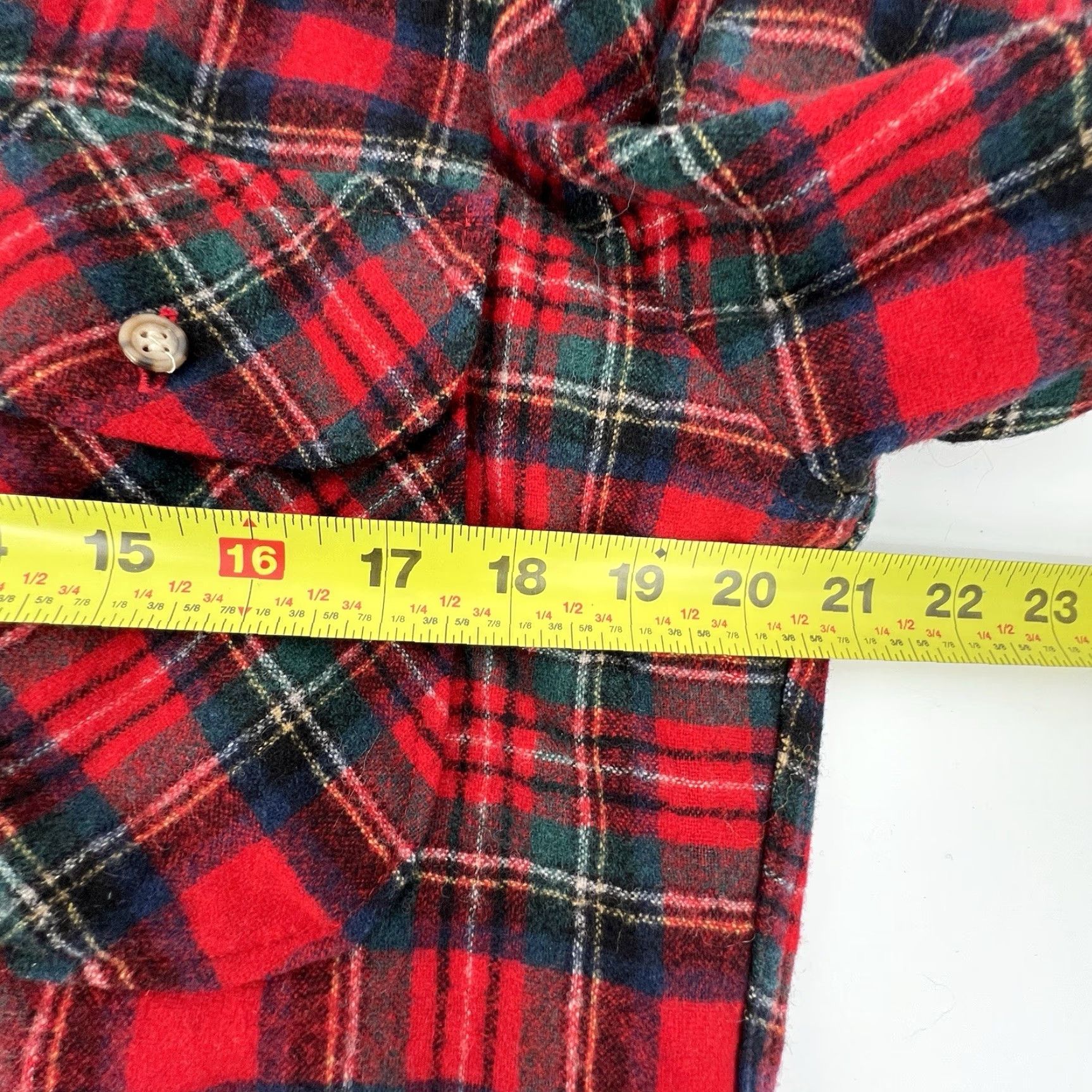 Pendleton Pendleton Board Shirt Men M Vintage Red Plaid Wool Flannel Long Sleeve Button-Up 70s 80s MiUSA Vintage Groovy Outdoor Classic Vintage Size US M / EU 48-50 / 2 - 7 Thumbnail