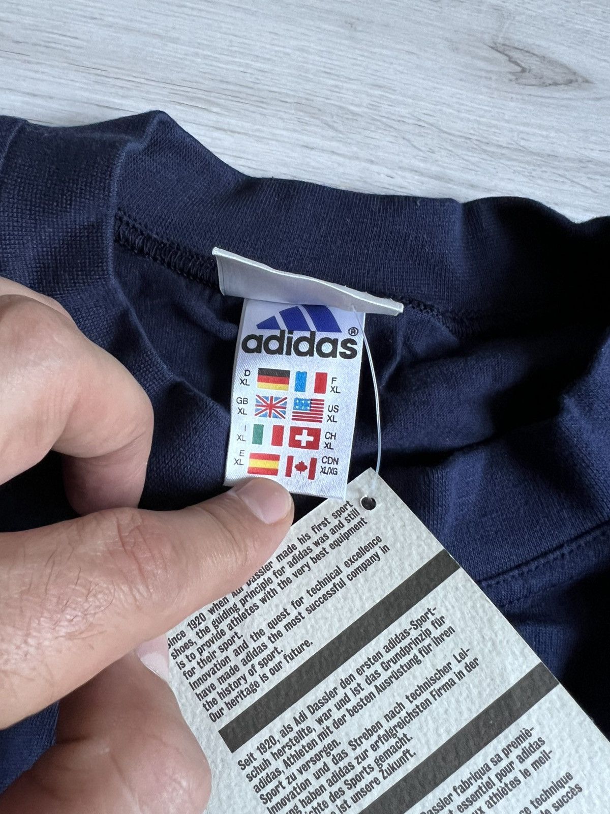 Adidas Adidas tshirt vintage size xl Size US XL / EU 56 / 4 - 4 Thumbnail