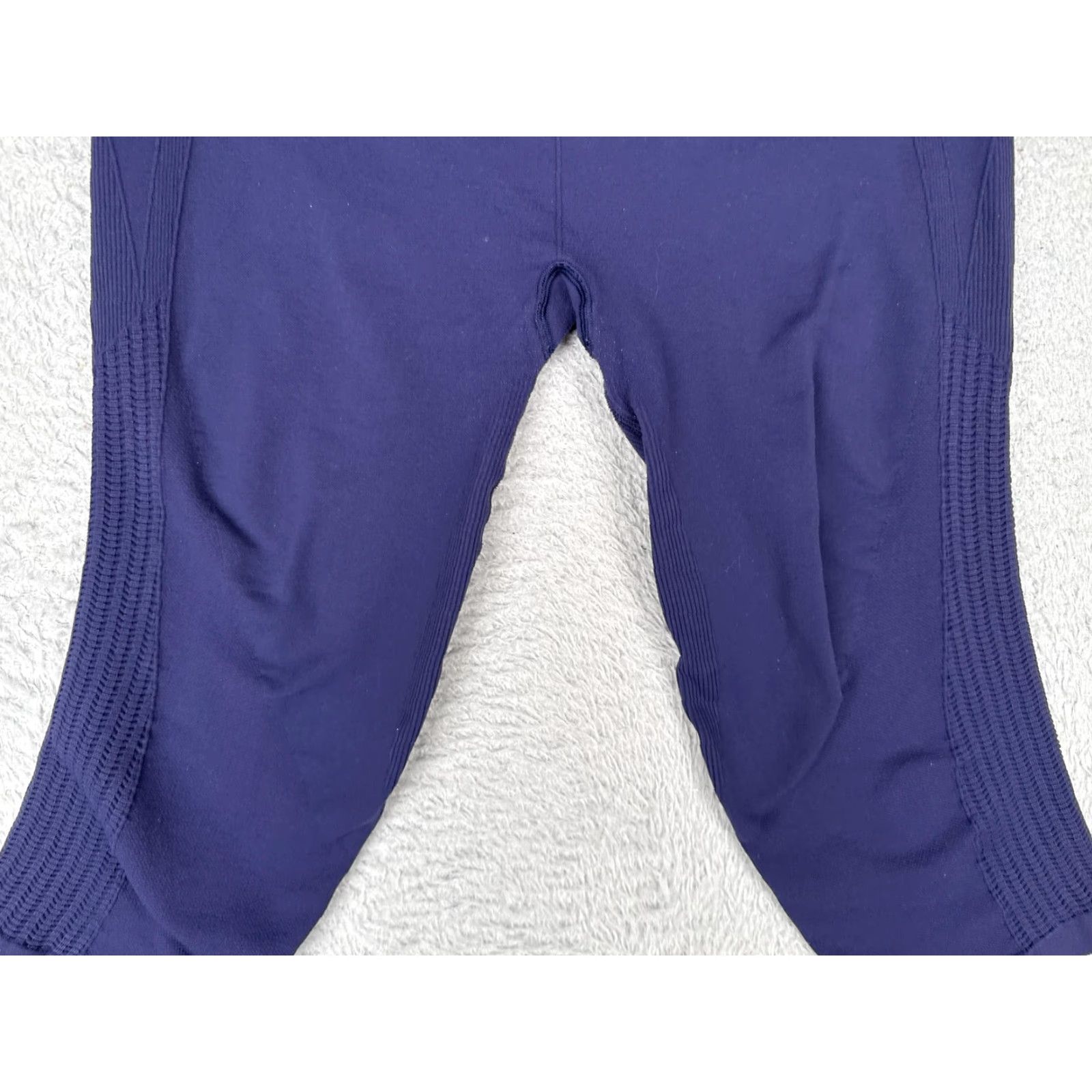 Lululemon Lululemon Crop Leggings Womens 10 Blue Purple In The Flow Crop Ruched Yoga Gym Size 32" / US 10 / IT 46 - 3 Thumbnail