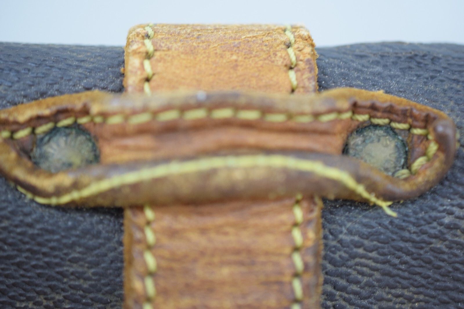 Louis Vuitton Louis Vuitton Saumur 35 Crossbody Monogram Canvas M42254 Size ONE SIZE - 14 Thumbnail