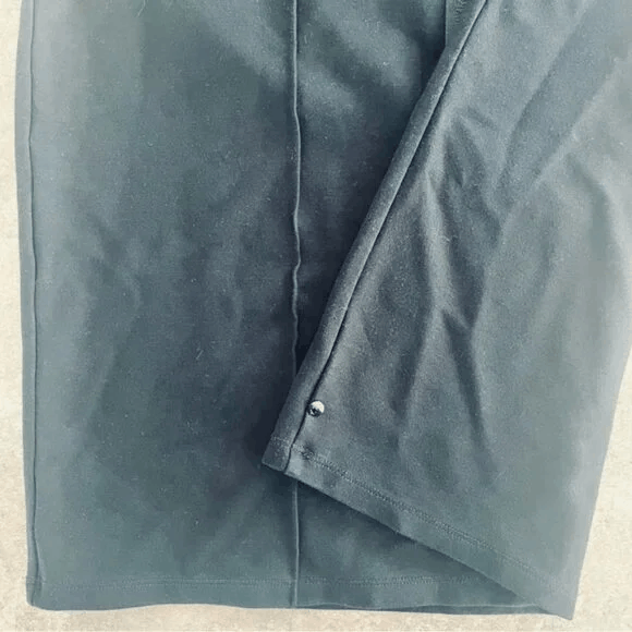 Scotch & Soda Scotch & Soda Minimalist Mini Skirt With Pockets Size 27" / US 4 / IT 40 - 6 Thumbnail