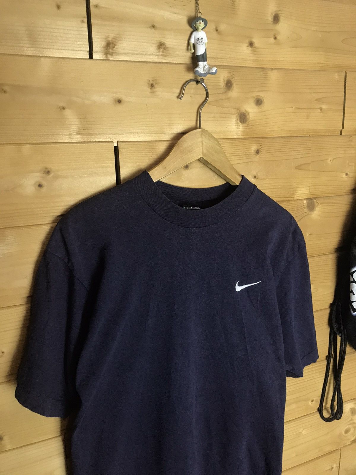 Vintage Vintage 90s Nike faded t-shirt Size US S / EU 44-46 / 1 - 1 Thumbnail
