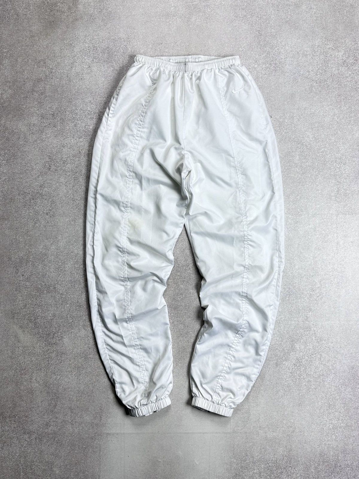 Nike Vintage Nike Y2K White Nylon Track Pants M Size US 30 / EU 46 - 1 Thumbnail