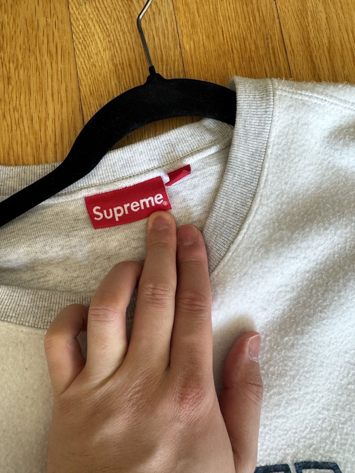 Supreme Supreme Plaid Arc Logo Crewneck Ash Grey XL Size US XL / EU 56 / 4 - 3 Thumbnail
