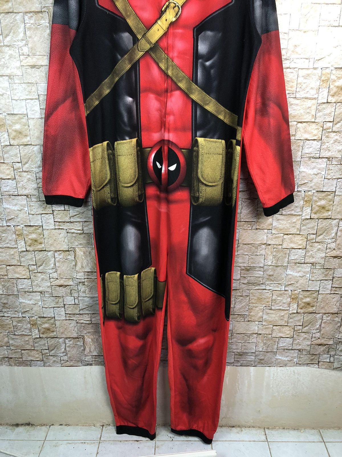 Marvel Comics Deadpool vs wolverin Marvel Red Custome Hoodie #A387 Size US M / EU 48-50 / 2 - 3 Thumbnail