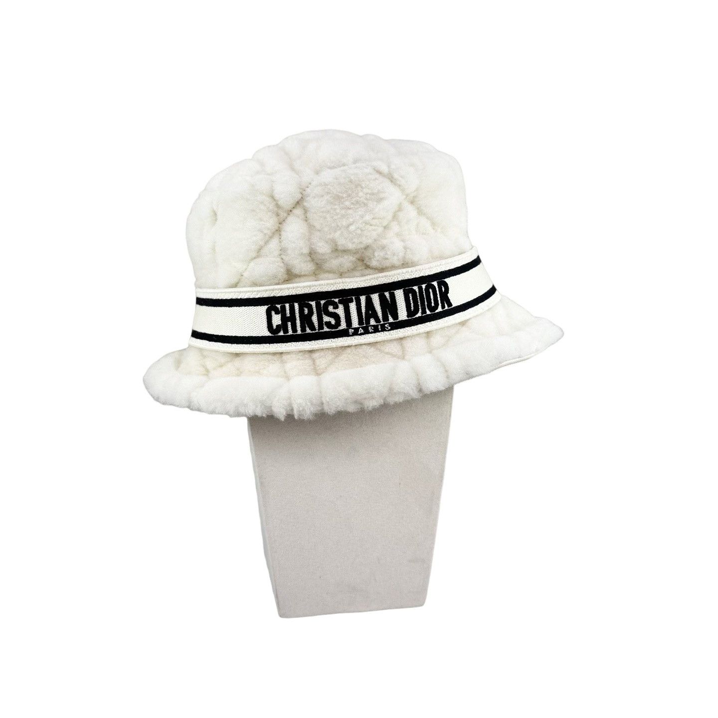 Dior Dior Shearling Bucket Hat Size 57 Size ONE SIZE - 1 Thumbnail