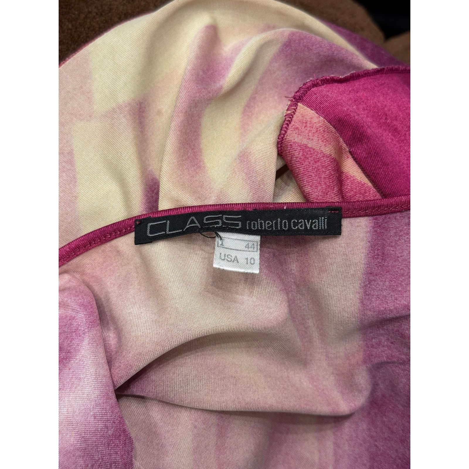 Roberto Cavalli 2000s Roberto Cavalli rose set top & skirt Size M / US 6-8 / IT 42-44 - 8 Thumbnail
