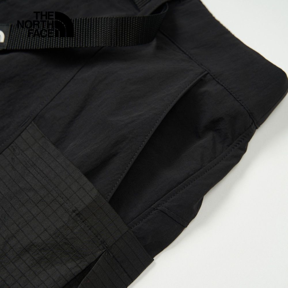 The North Face Urban Exploration FABRIC MIX POCKET UNISEX SHORTS Size US 32 / EU 48 - 5 Thumbnail
