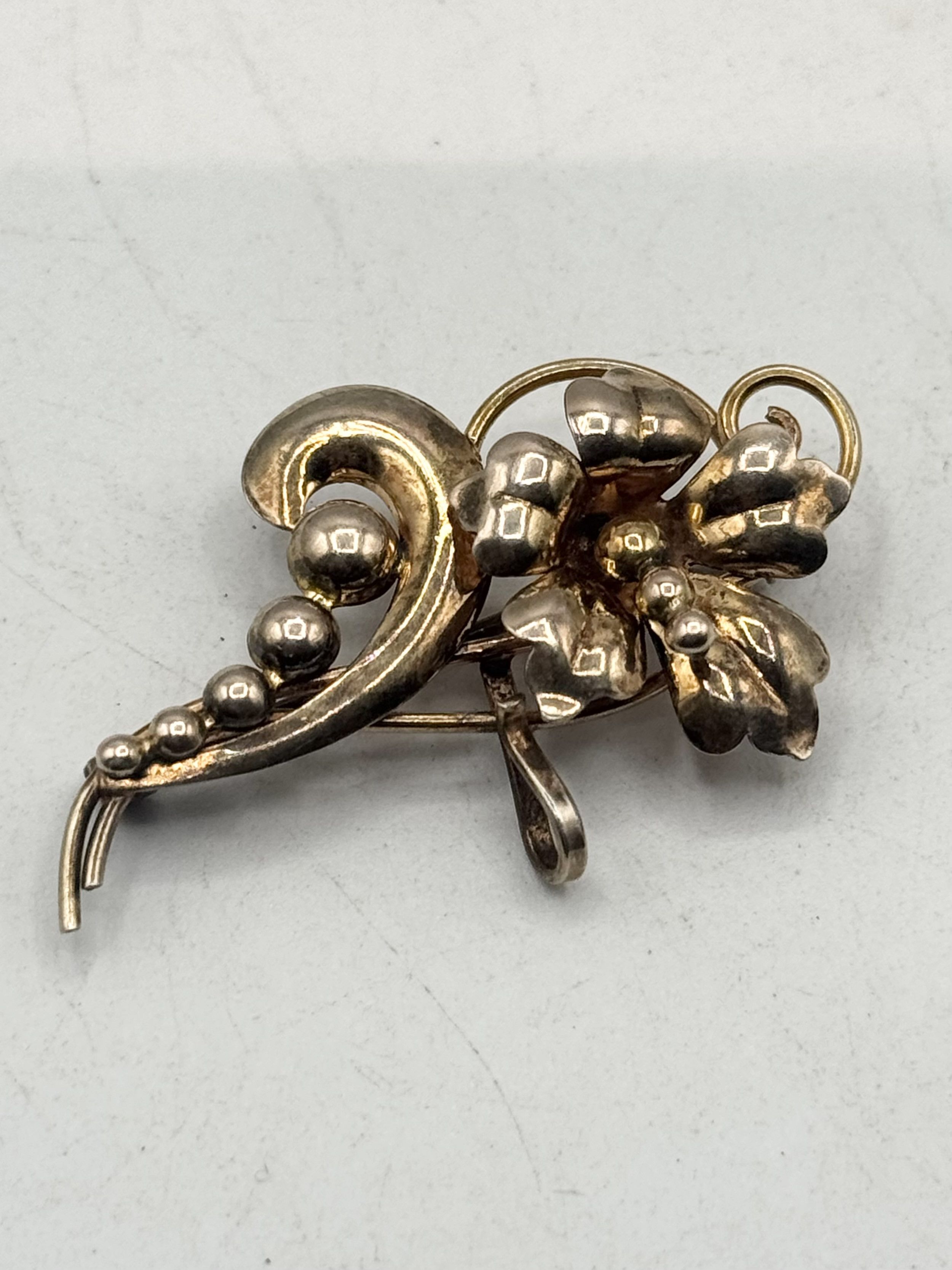 Vintage Vintage Gold Filled on Silver Floral Flower pin brooch Size ONE SIZE - 1 Thumbnail