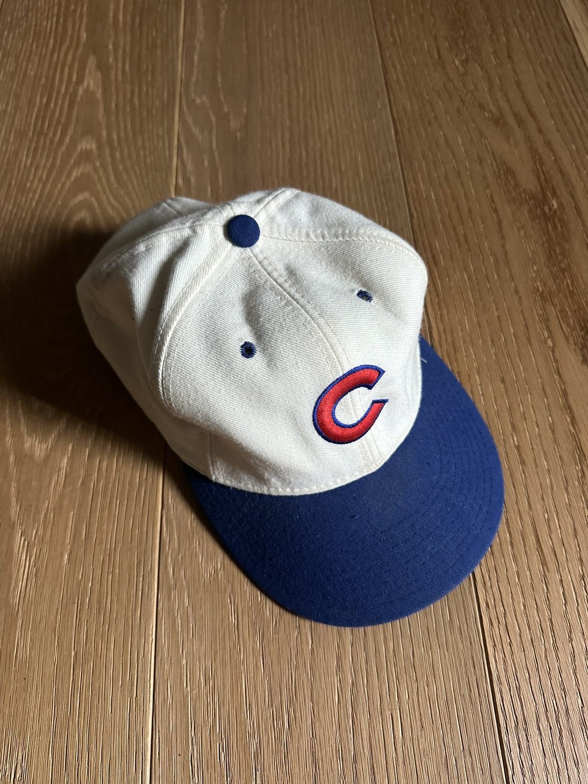 New Era Vintage Chicago Cubs Baseball Fitted Hat Size ONE SIZE - 1 Thumbnail