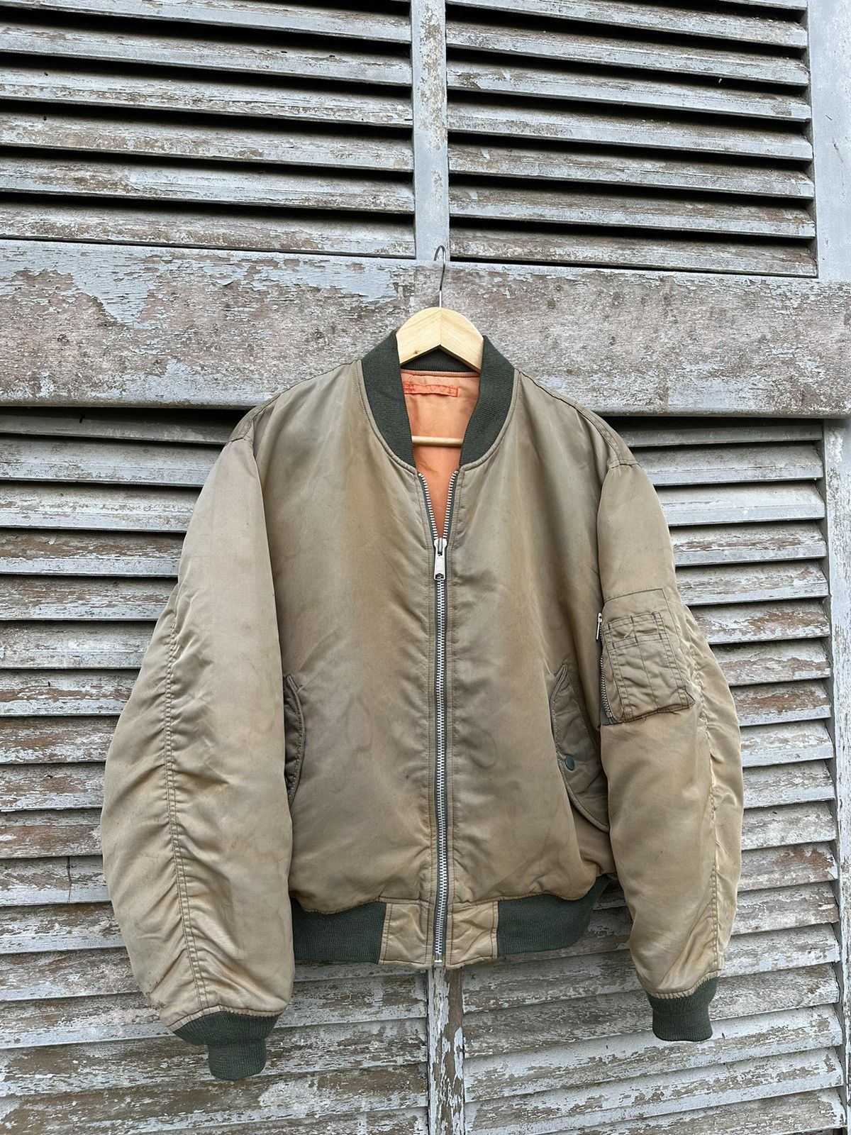 Vintage 🪖Vintage Faded Uniqlo MA-1 Man Intermediate Bomber Jacket Size US M / EU 48-50 / 2 - 3 Thumbnail