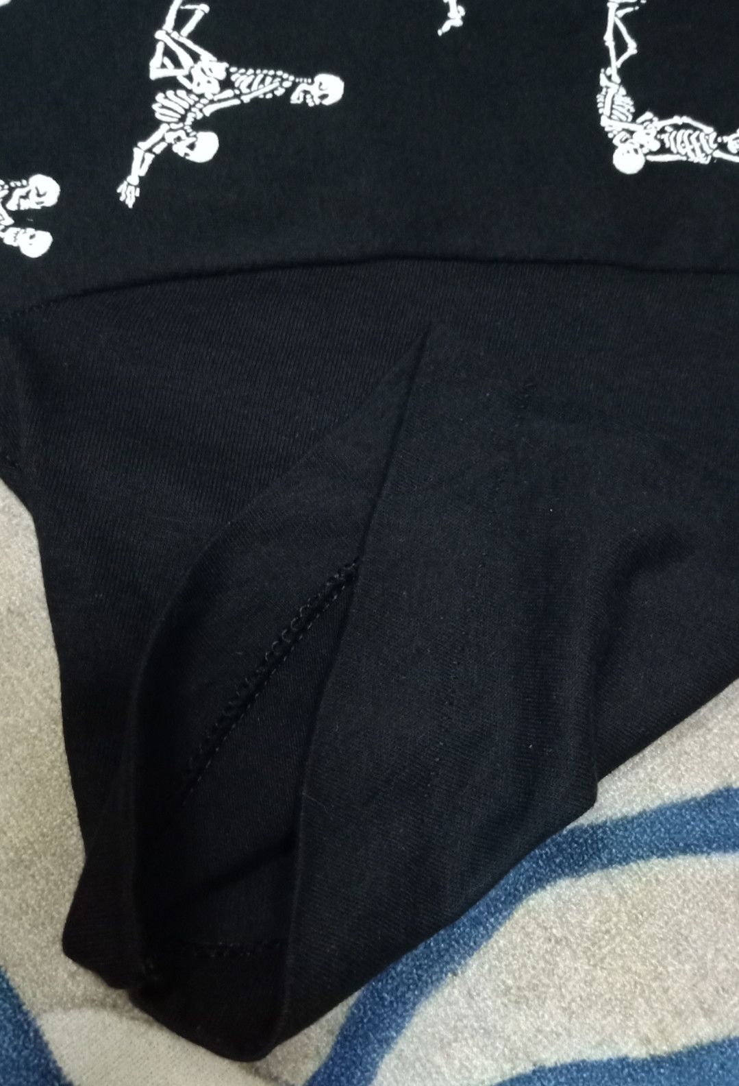 Fashion Victim × basketcase gallery Vintage 90s Fashion Victim Skeleton Sex Positions T-shirt Size US L / EU 52-54 / 3 - 11 Thumbnail