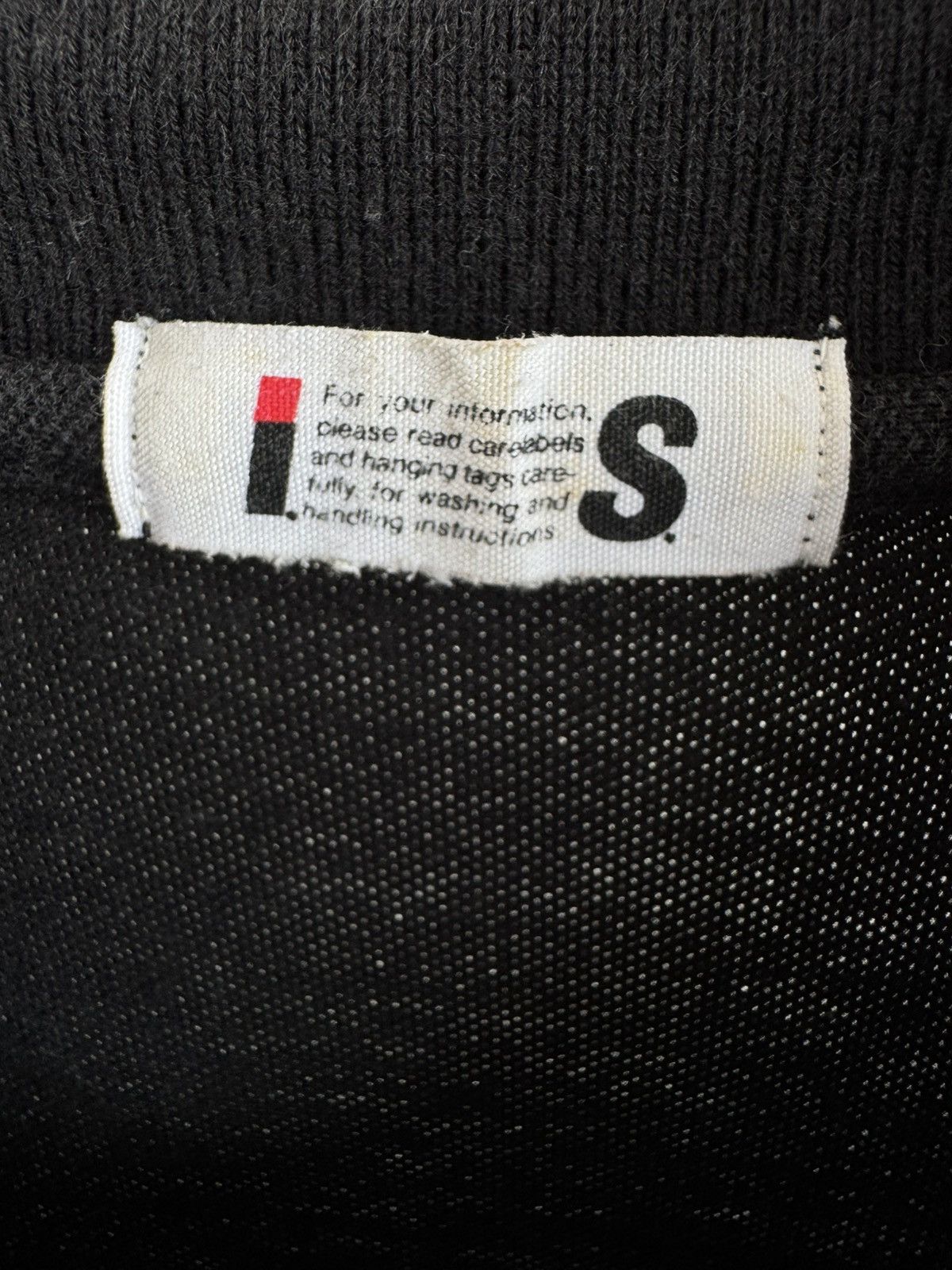 Issey Miyake Vintage Issey Miyake iS Black Small Logo Polo Shirt Size US S / EU 44-46 / 1 - 4 Thumbnail