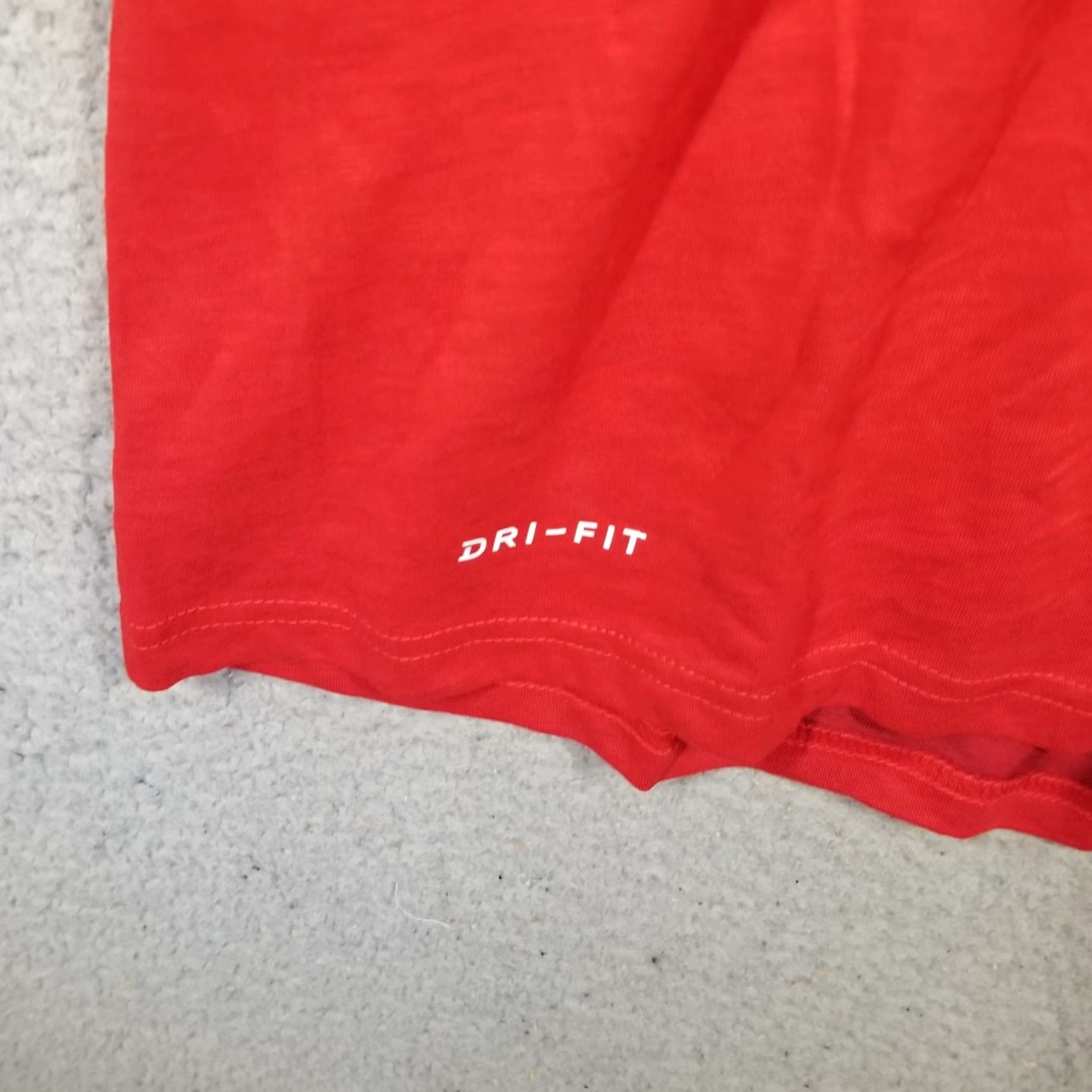 Nike Nike Dri-FIT JDI Training Men’s Large T-Shirt Activewear Red Size US L / EU 52-54 / 3 - 2 Thumbnail