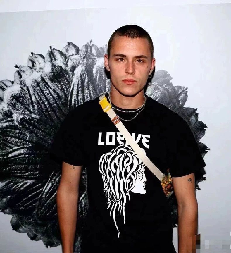 Loewe Loewe Logo short-sleeved T-shirt Size S / US 4 / IT 40 - 8 Thumbnail