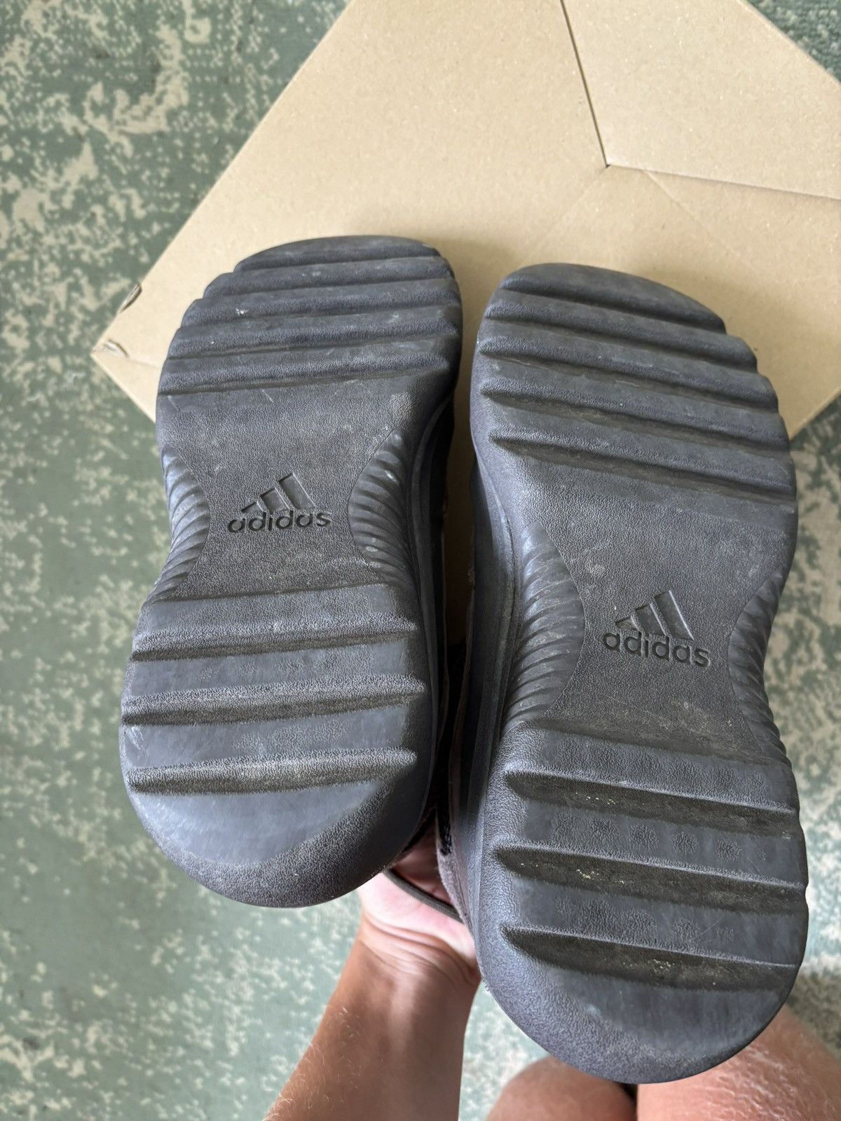 Yeezy Yeezy desert boots oil Size US 9 / EU 42 - 6 Thumbnail
