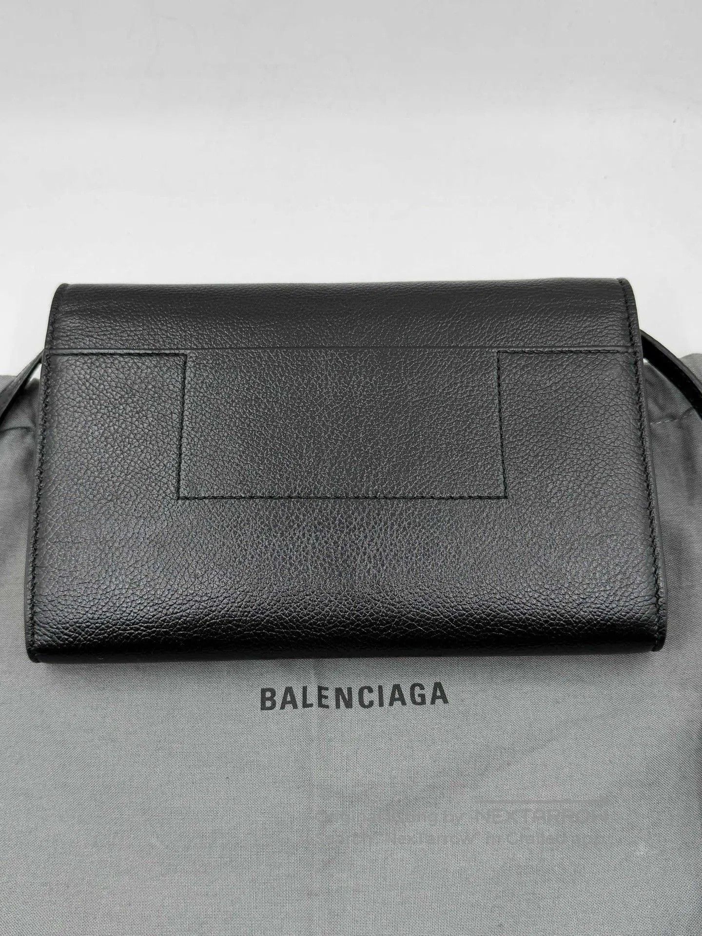 Balenciaga Balenciaga WOC Crossbody Bag. Size ONE SIZE - 2 Thumbnail