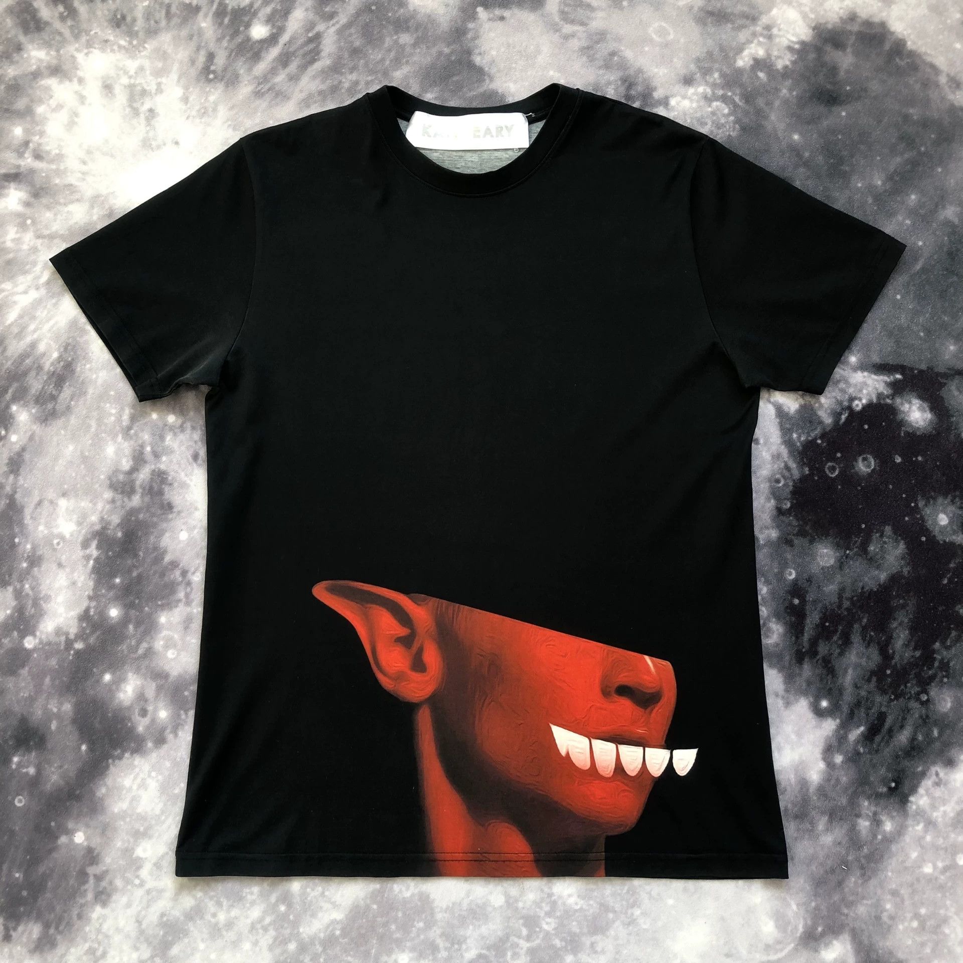 Katie Eary Katie Eary Psycho Teeth T-Shirt Size US M / EU 48-50 / 2 - 1 Thumbnail