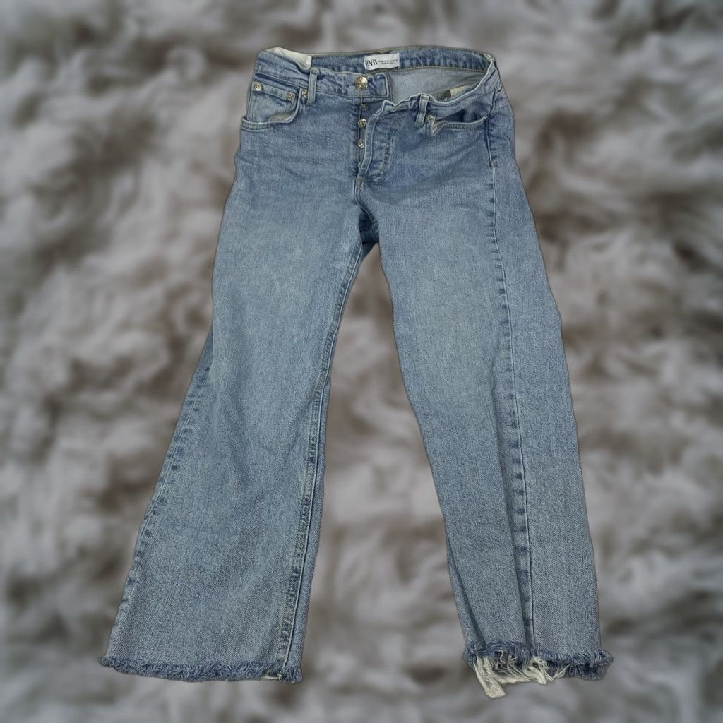 Zara VINTAGE Zara Denim Jeans Light Wash High Rise Button-fly Ankle Slim 6 Women Blue Jeans Zip Pocket 5-Pocket Design Size 28" / US 6 / IT 42 - 1 Thumbnail