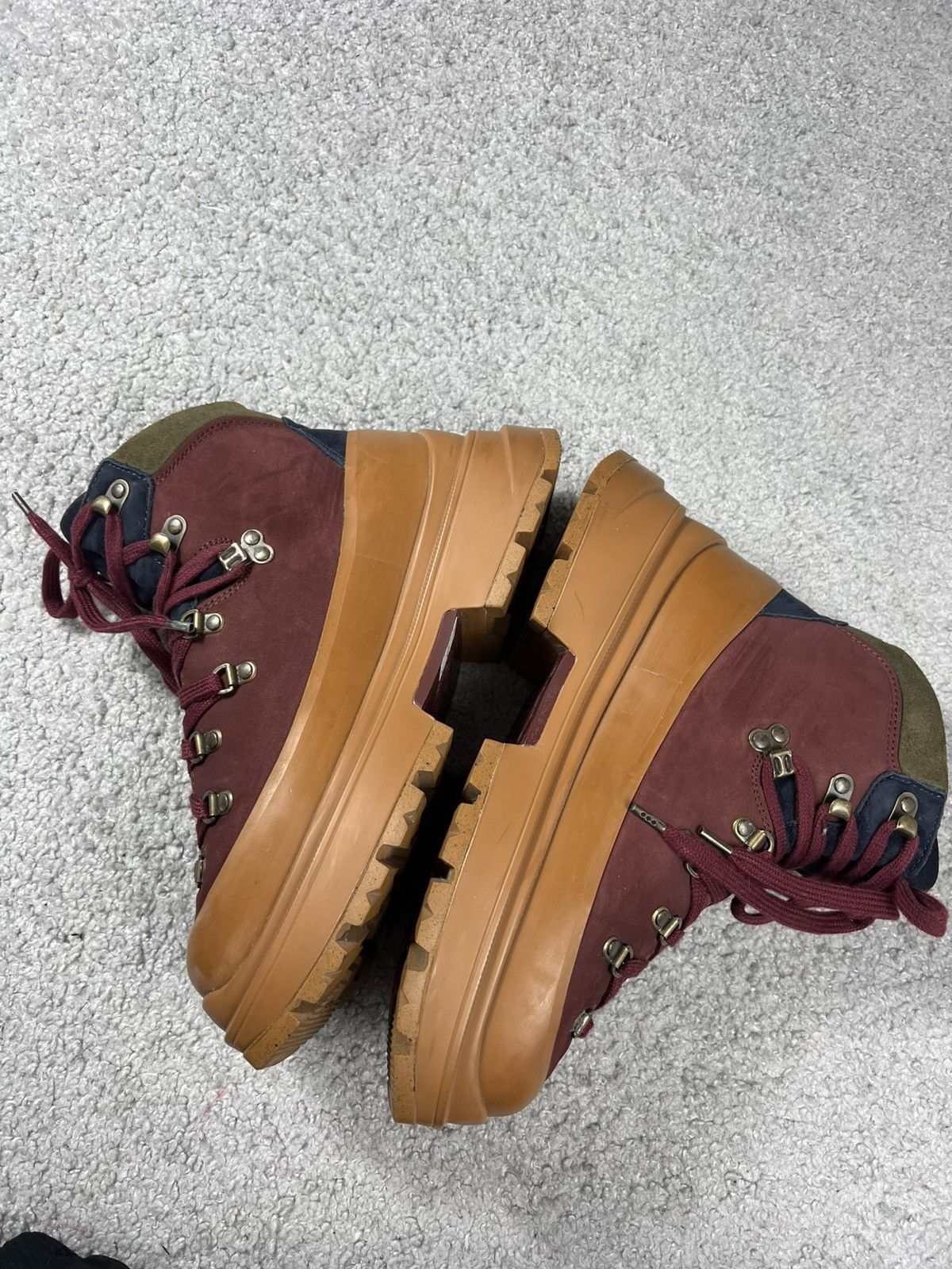 Canada Goose Canada Goose Journey Hiking Bordeaux Camel Boots Size 9 Size US 9 / EU 42 - 7 Thumbnail