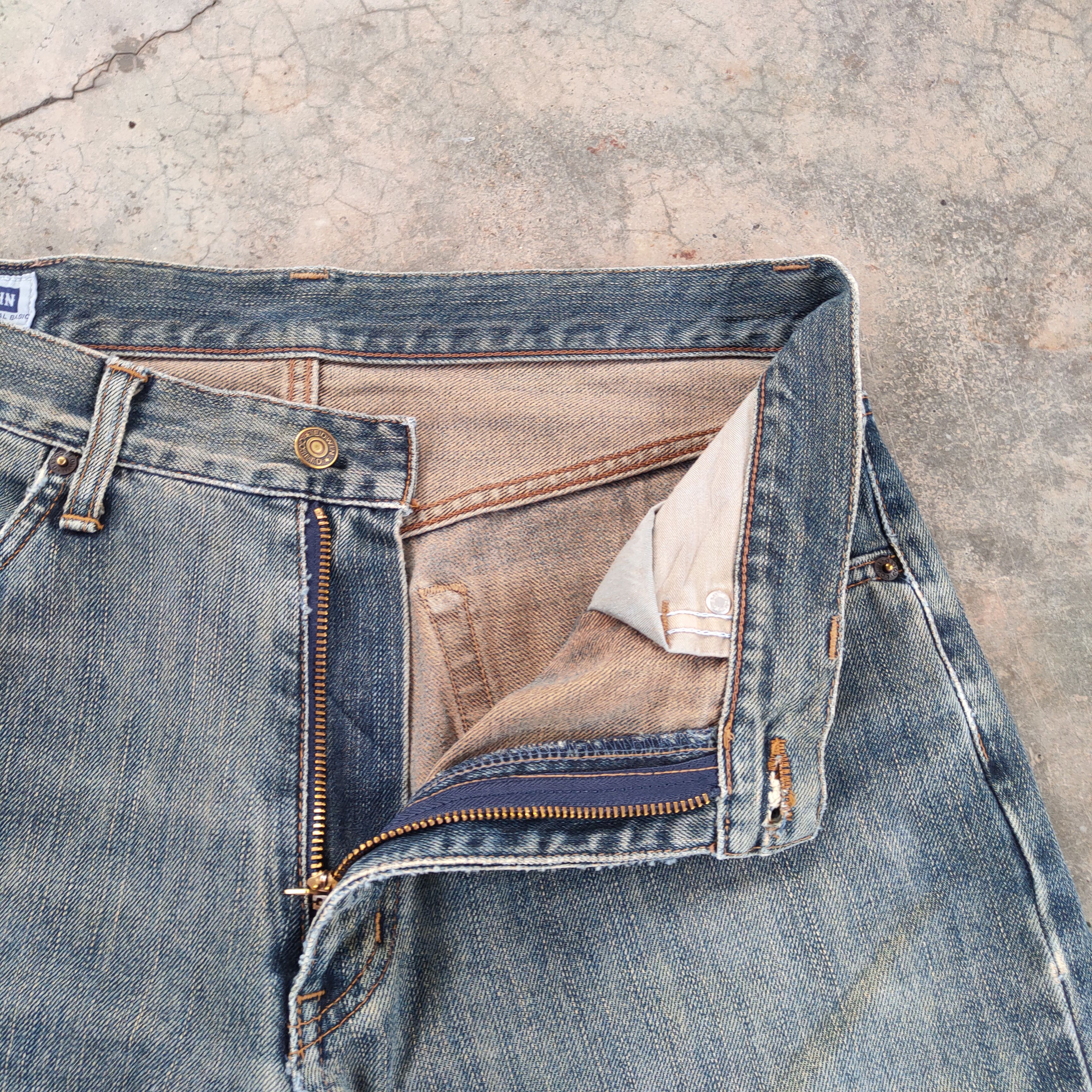 Edwin VINTAGE EDWIN 404 FADED DISTRESSED DENIM JEAN PANTS EDWIN Size US 33 - 5 Thumbnail