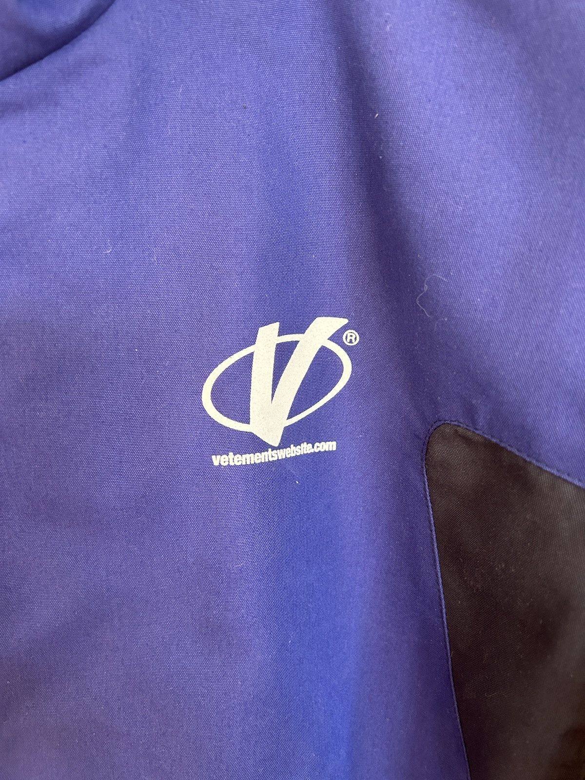 Vetements Dhl parka - Zurich variant Size US XS / EU 42 / 0 - 4 Thumbnail