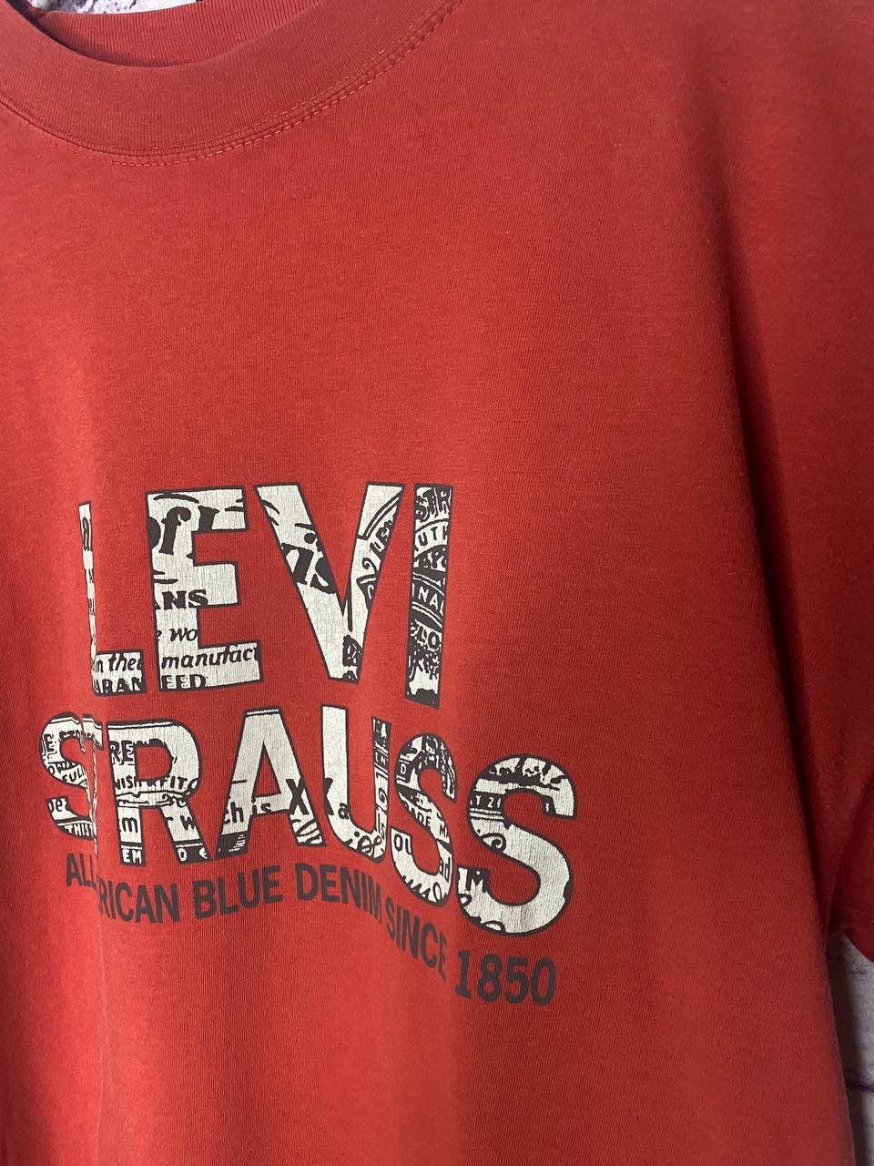 Levi's Vintage Clothing MENS Vintage T-shirt Levi’s Streetwear orange size L Size US L / EU 52-54 / 3 - 9 Thumbnail