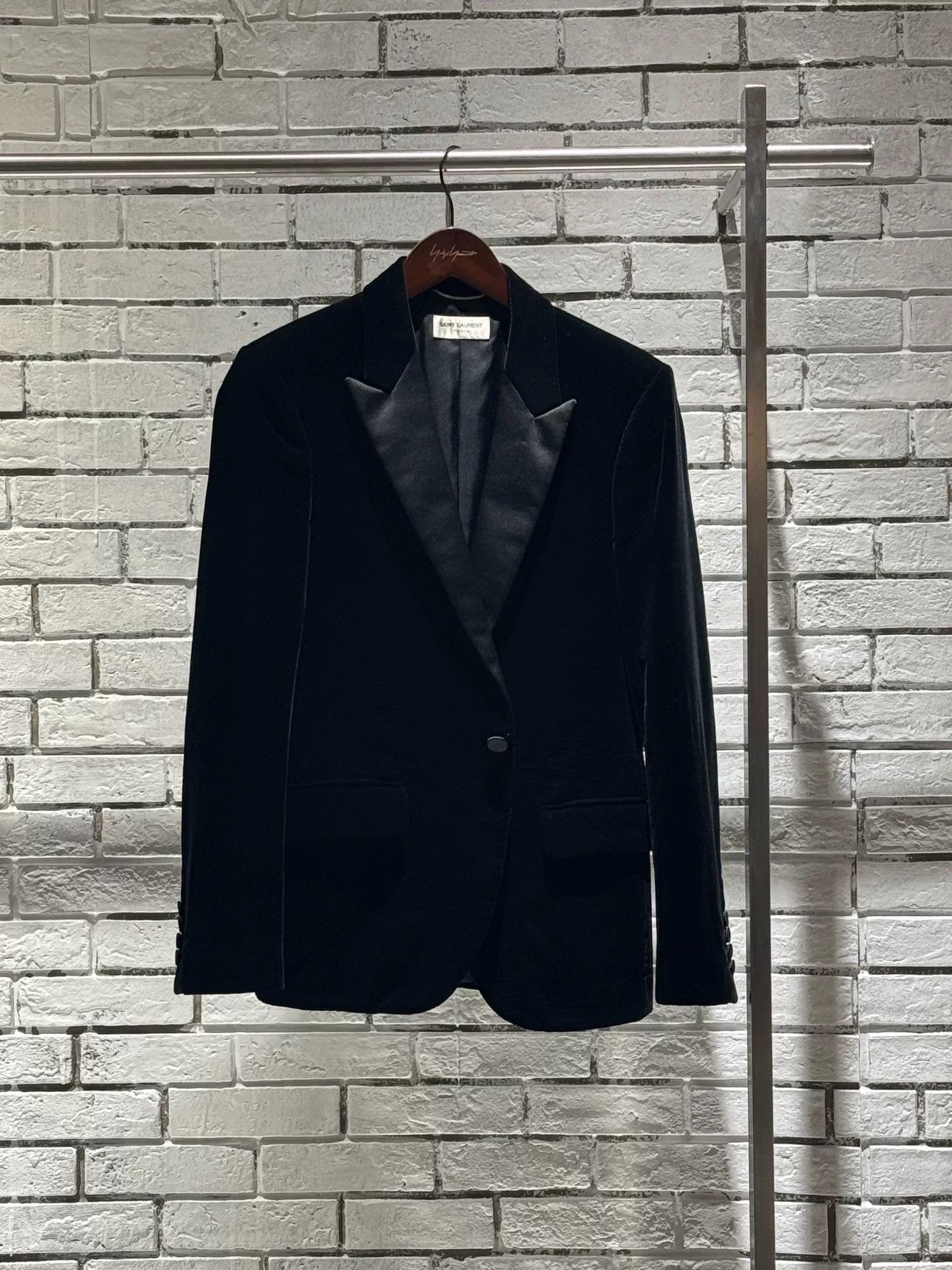 Saint Laurent Paris Saint Laurent Black Velvet Blazer Size US S / EU 44-46 / 1 - 1 Thumbnail