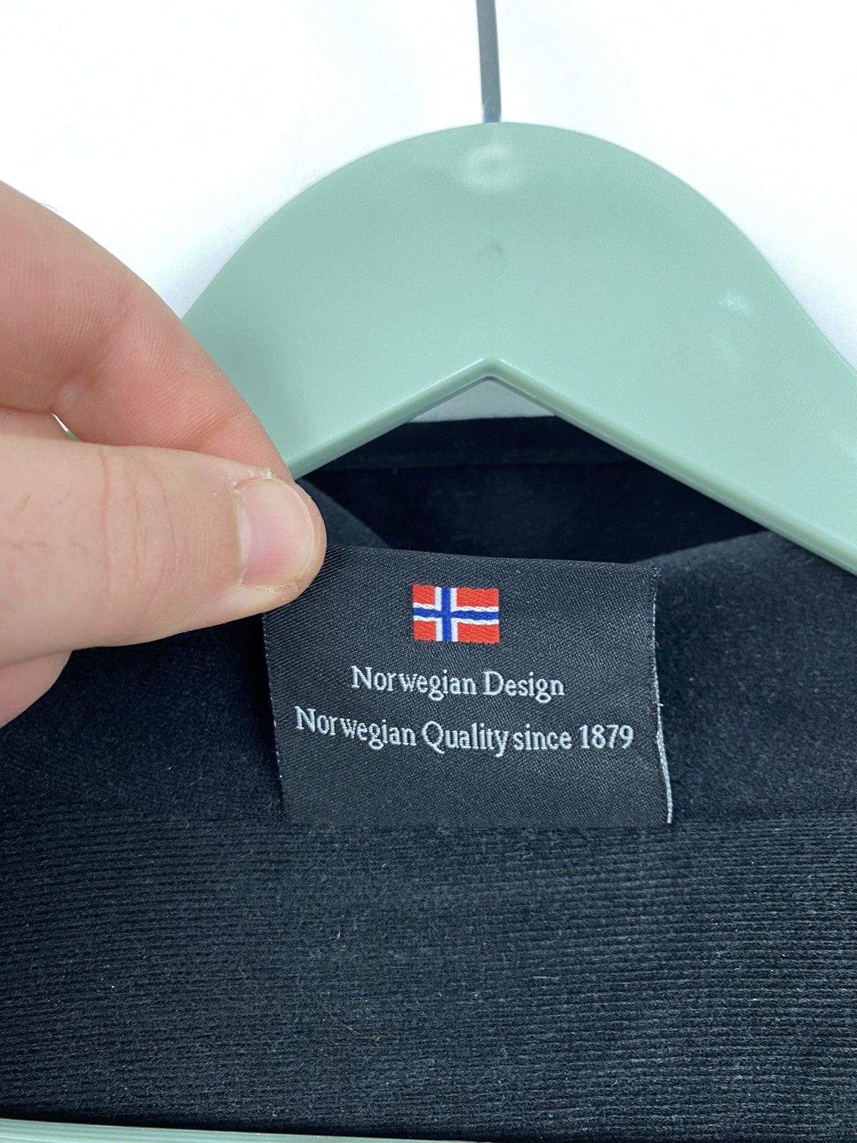 Dale Of Norway Dale of Norway Windstopper Jacket Oakley Arcteryx Size US S / EU 44-46 / 1 - 20 Thumbnail