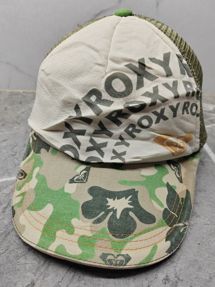 Quicksilver Vintage Roxy Camo Style Trucker Cap Hat Size ONE SIZE - 1 Thumbnail