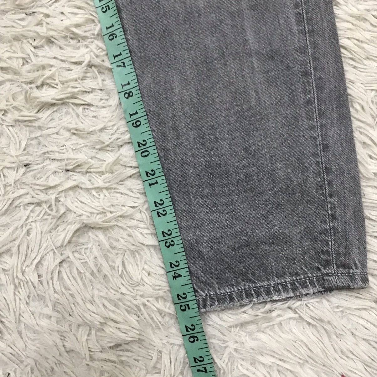 Uniqlo Uniqlo Distressed Slim Tapered Fit Jeans Size 24" / US 00 / IT 34 - 19 Thumbnail