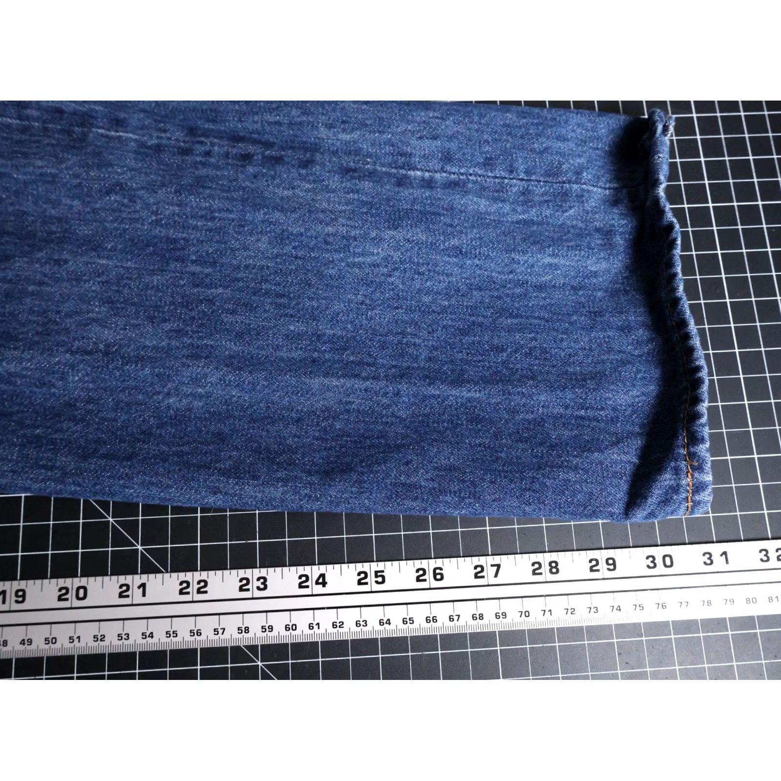 Levi's Levi's 501 Jeans Men's 33 x 31 Blue Button Fly Straight Denim (34 x 32 Tag) Size US 33 - 6 Thumbnail
