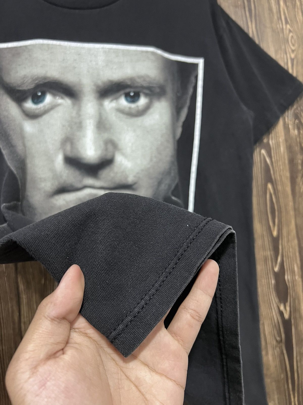 Band Tees × Vintage Vintage 90s Phil Collins Tour Tshirt Size US L / EU 52-54 / 3 - 5 Thumbnail