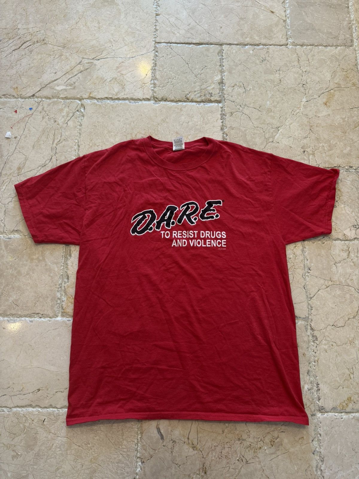 Fruit Of The Loom Vintage “D.A.R.E” red graphic tee Size US L / EU 52-54 / 3 - 1 Thumbnail