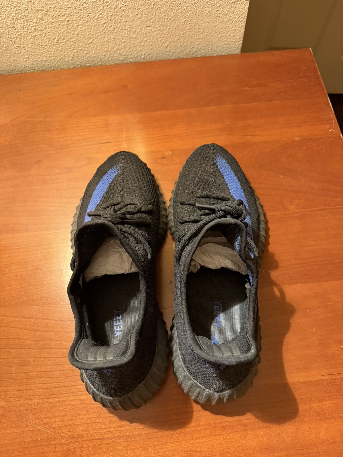 Yeezy Adidias Yeezy Boost 350 V2 Blue Stripe Size US 11 / EU 44 - 6 Thumbnail