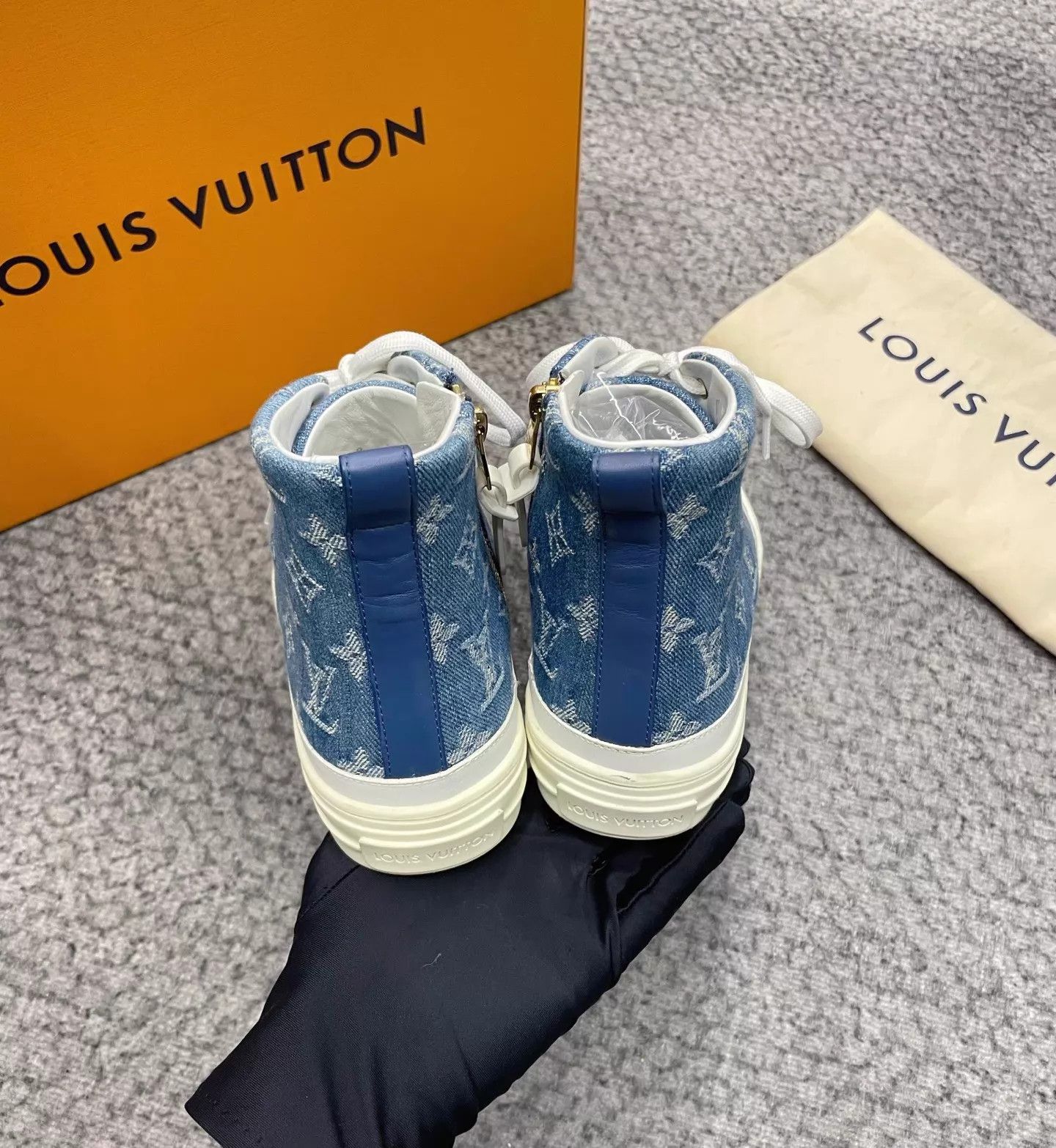 Louis Vuitton LV Monogram Denim Blue High-Top Canvas Sneakers 38 Size US 7.5 / IT 37.5 - 5 Thumbnail