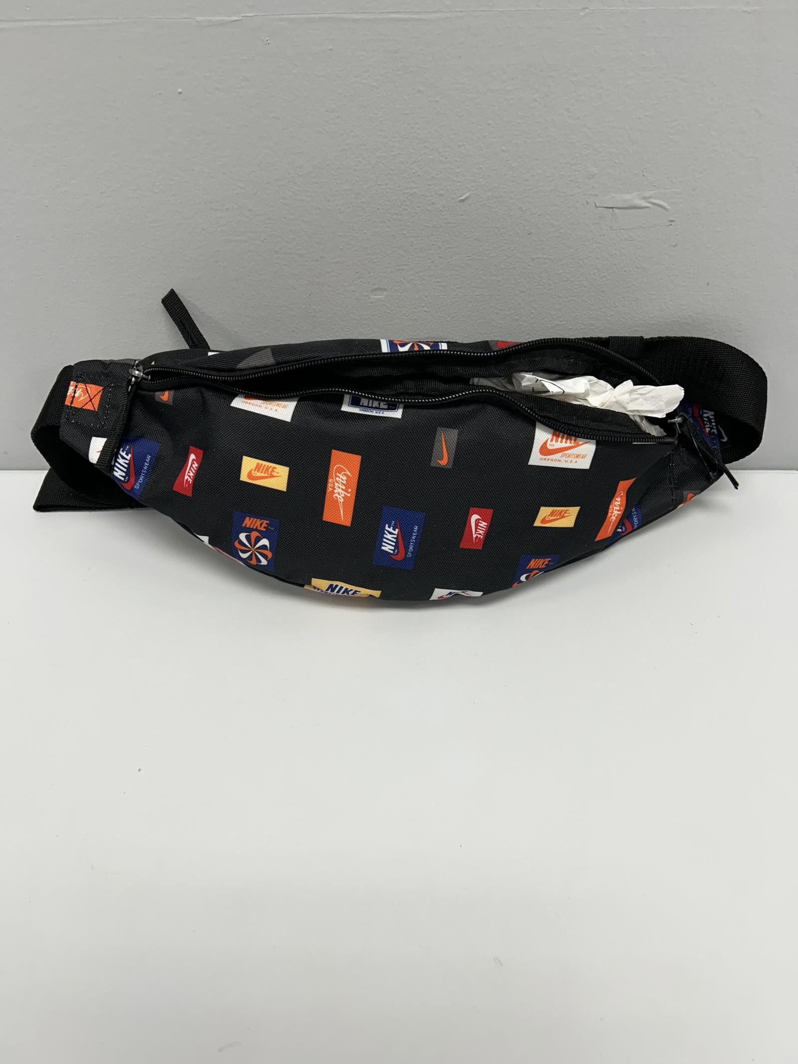 Nike Nike Logo Print Fanny Pack Size ONE SIZE - 1 Thumbnail