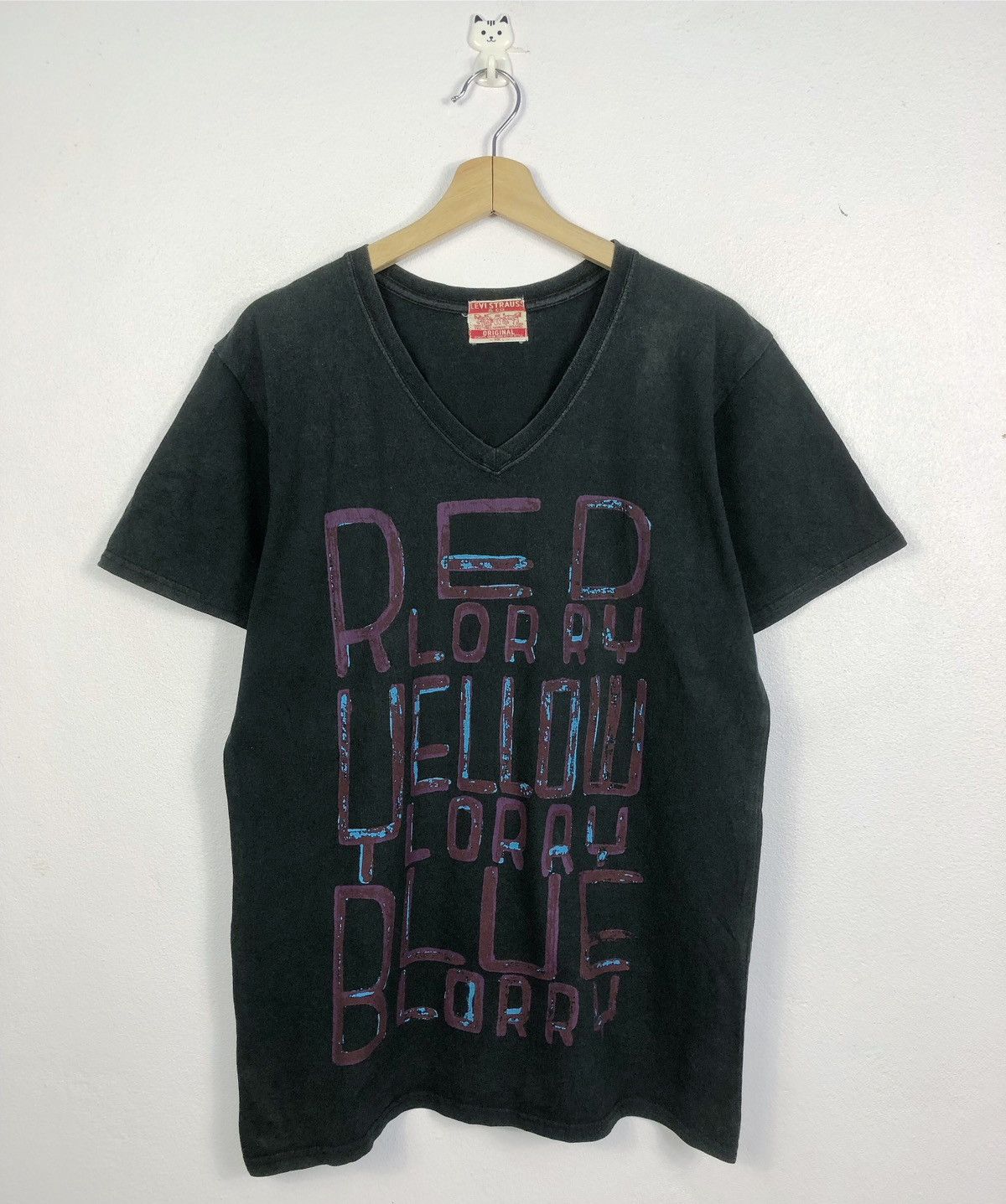 Levi's Rare Vintage Levi's V Neck Tee Size US L / EU 52-54 / 3 - 1 Thumbnail