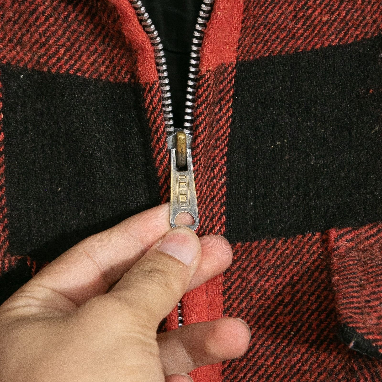 Vintage Vintage 70s Buffalo Plaid Wool Mackinaw Hunting Jacket Large Size US L / EU 52-54 / 3 - 4 Thumbnail