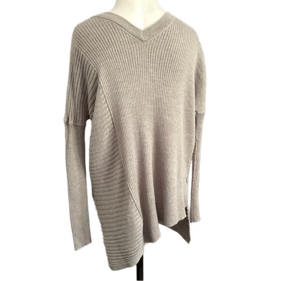 Allsaints Allsaints V Neck Ribbed Sweater - XS/S, OVERSIZED! Size XS / US 0-2 / IT 36-38 - 8 Thumbnail