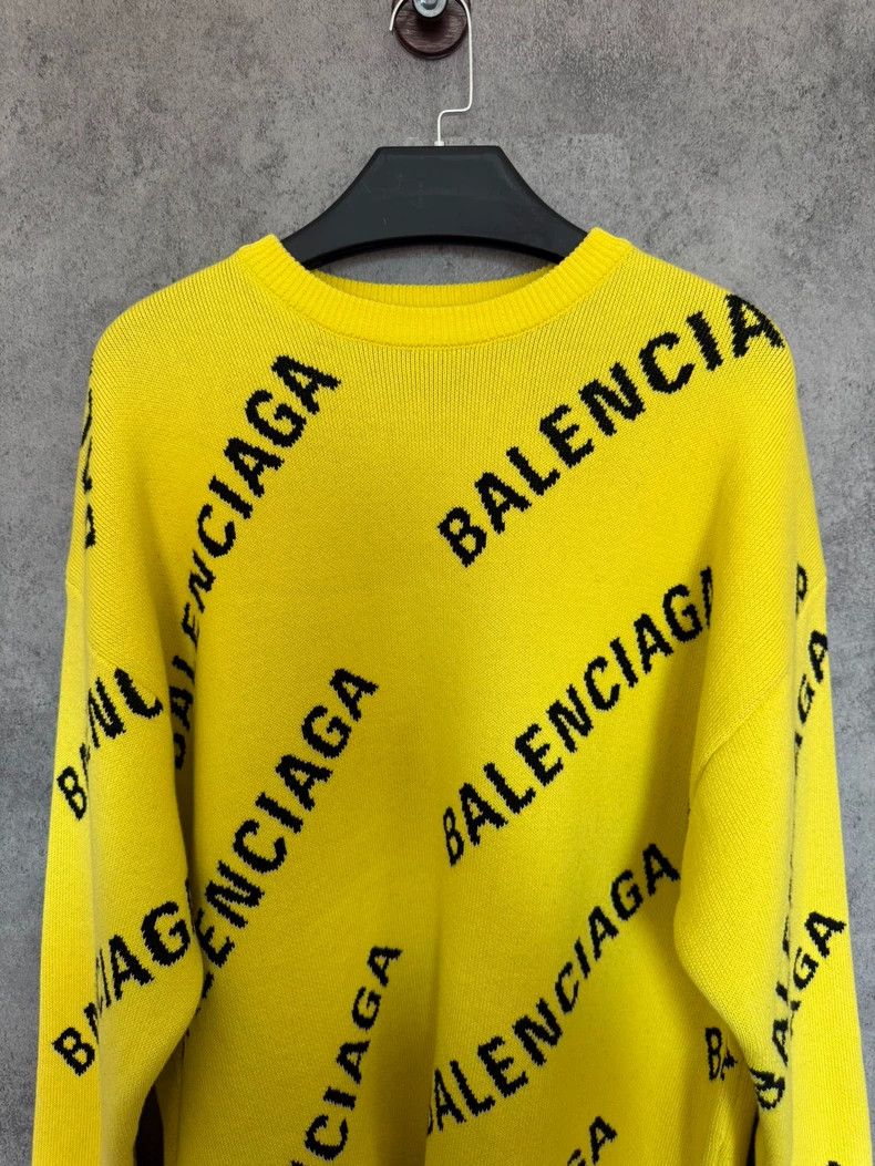 Balenciaga Balenciaga Full of bullet screen letters logo sweater yell Size US S / EU 44-46 / 1 - 2 Thumbnail