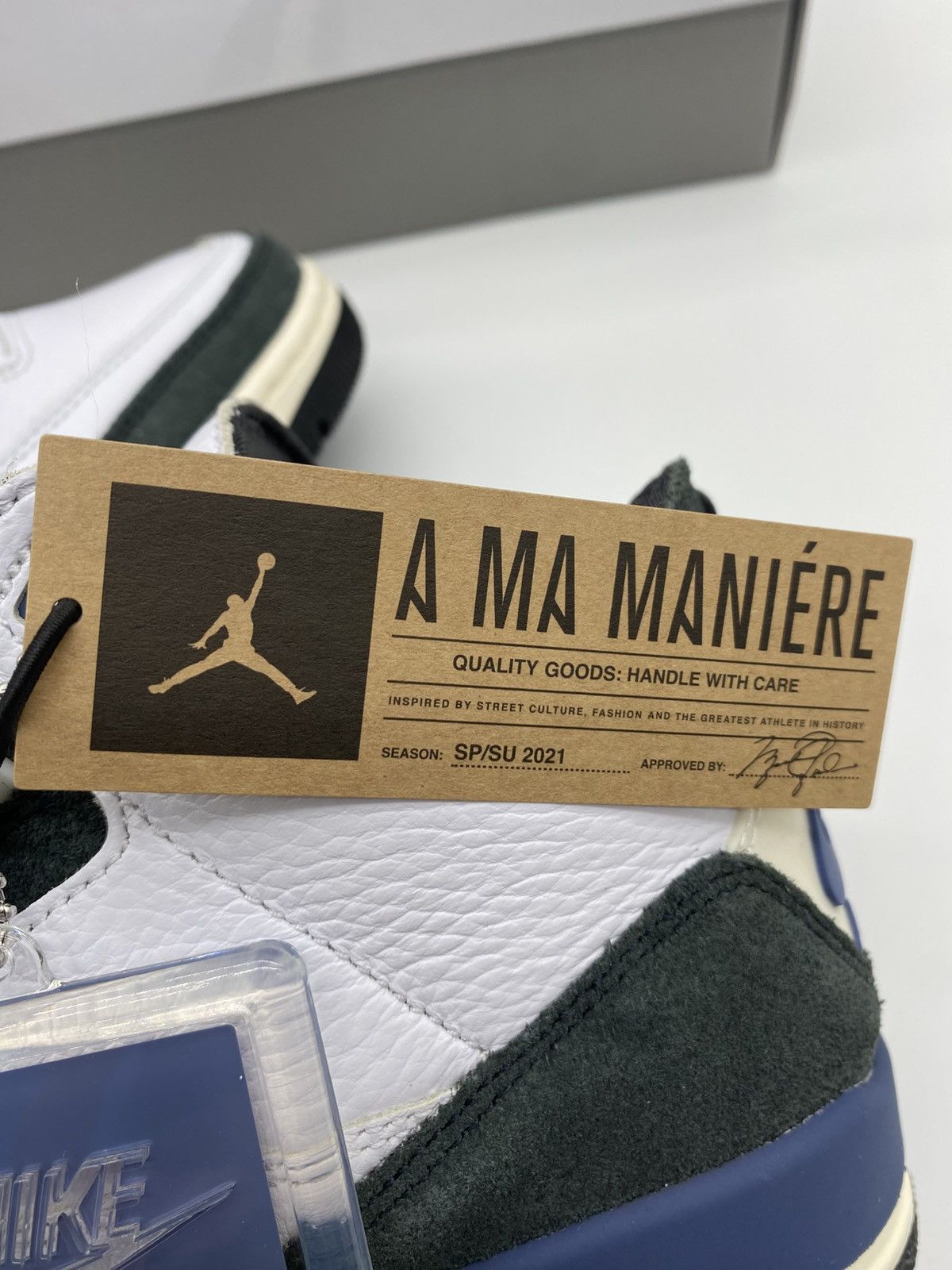 Jordan Brand Jordan 3 Retro OG SP A Ma Maniere For The Love Diffused Blue Size US 4 / IT 34 - 11 Thumbnail