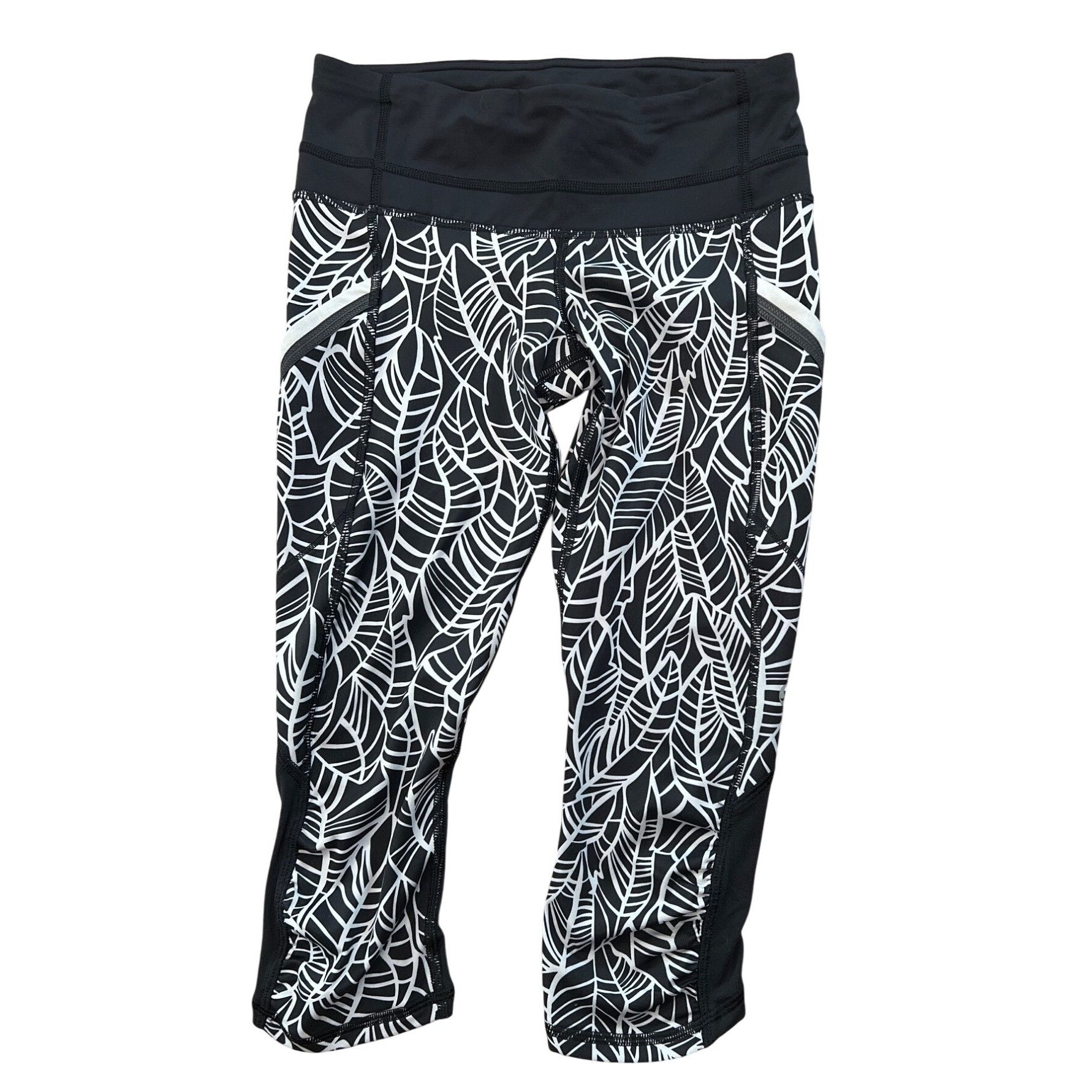 Lululemon Lululemon Run A Marathon Crop IIPretty Palm Black Angel Wing Size 26" / US 2 / IT 38 - 3 Thumbnail